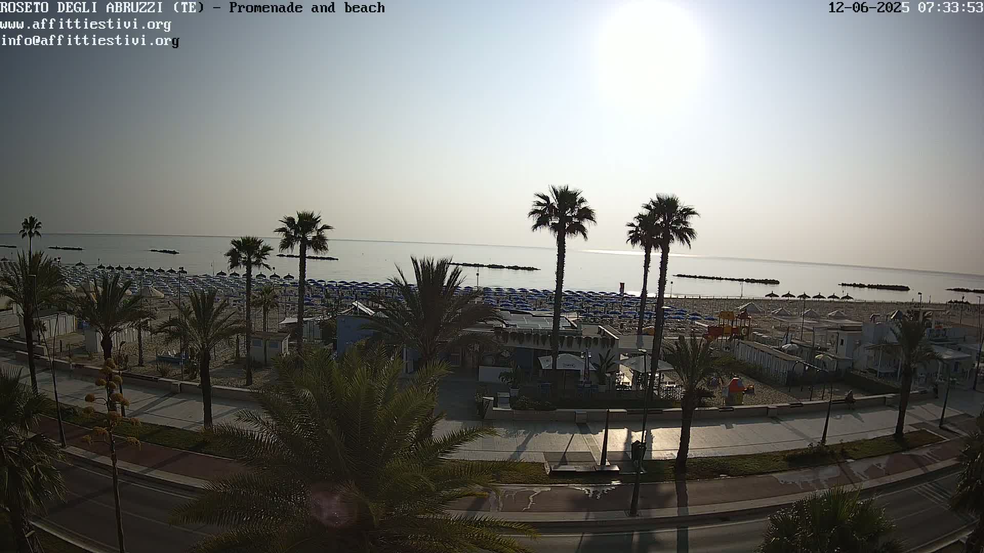 Roseto degli Abruzzi Beach Live Cam - Abruzzo, Italy