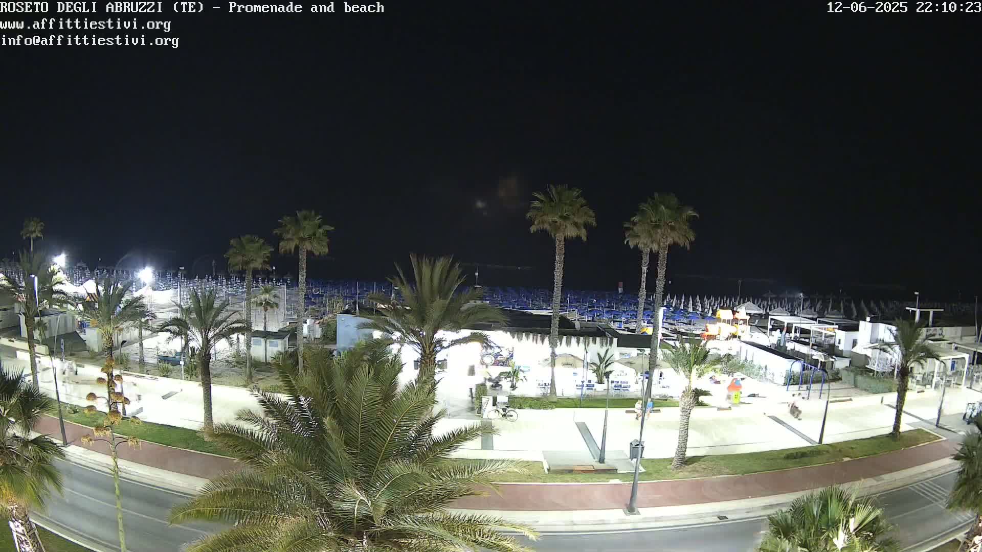 Roseto degli Abruzzi Beach Live Cam - Abruzzo, Italy