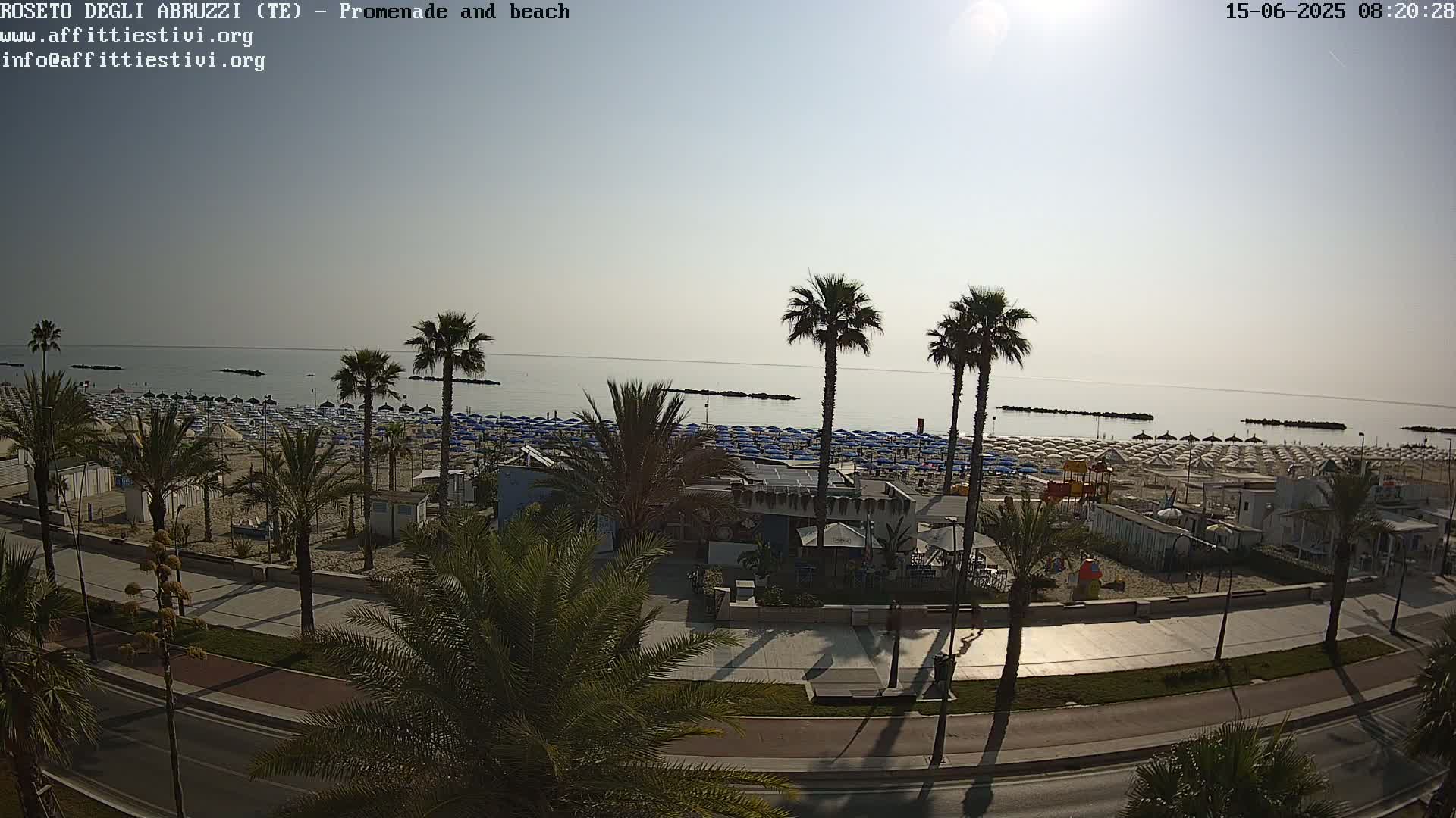 Roseto degli Abruzzi Beach Live Cam - Abruzzo, Italy