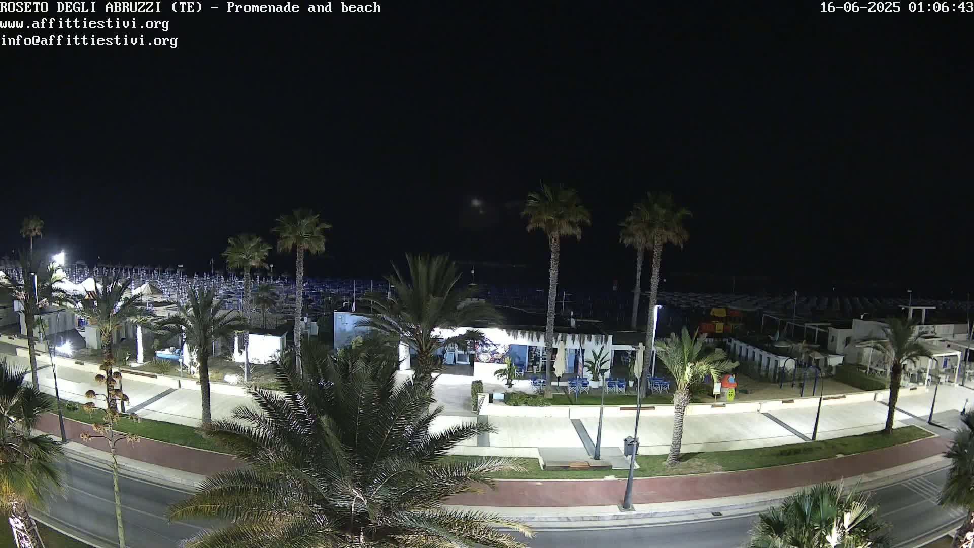 Roseto degli Abruzzi Beach Live Cam - Abruzzo, Italy