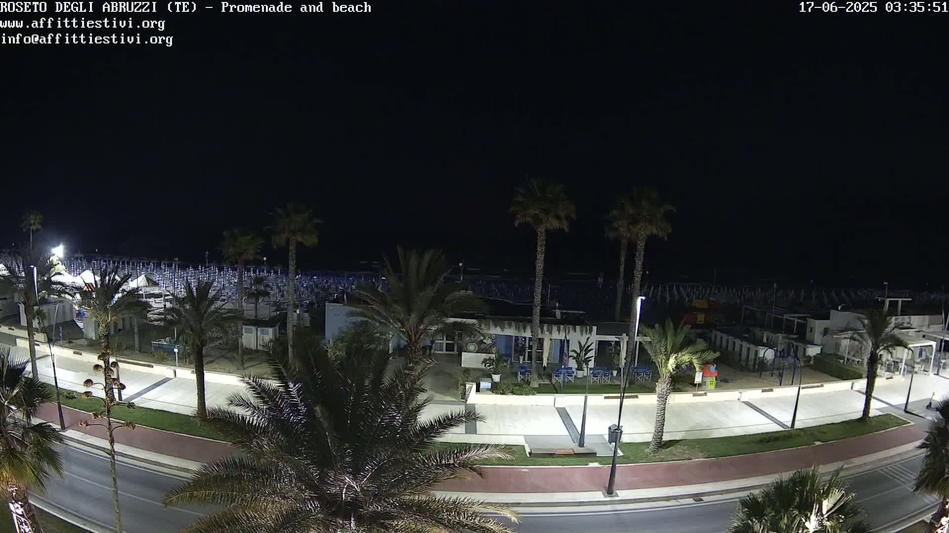 Roseto degli Abruzzi Beach Live Cam - Abruzzo, Italy