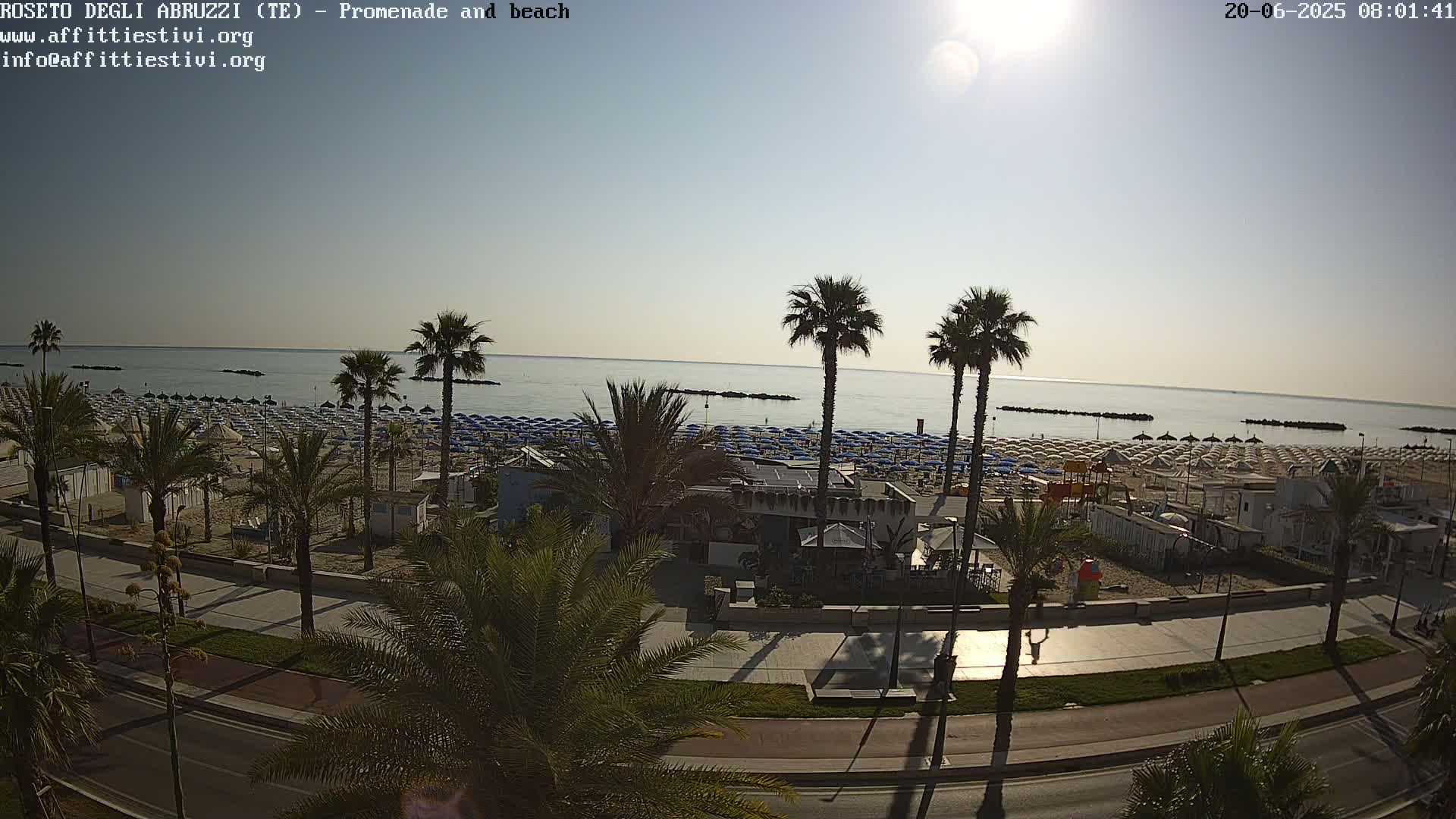 Roseto degli Abruzzi Beach Live Cam - Abruzzo, Italy