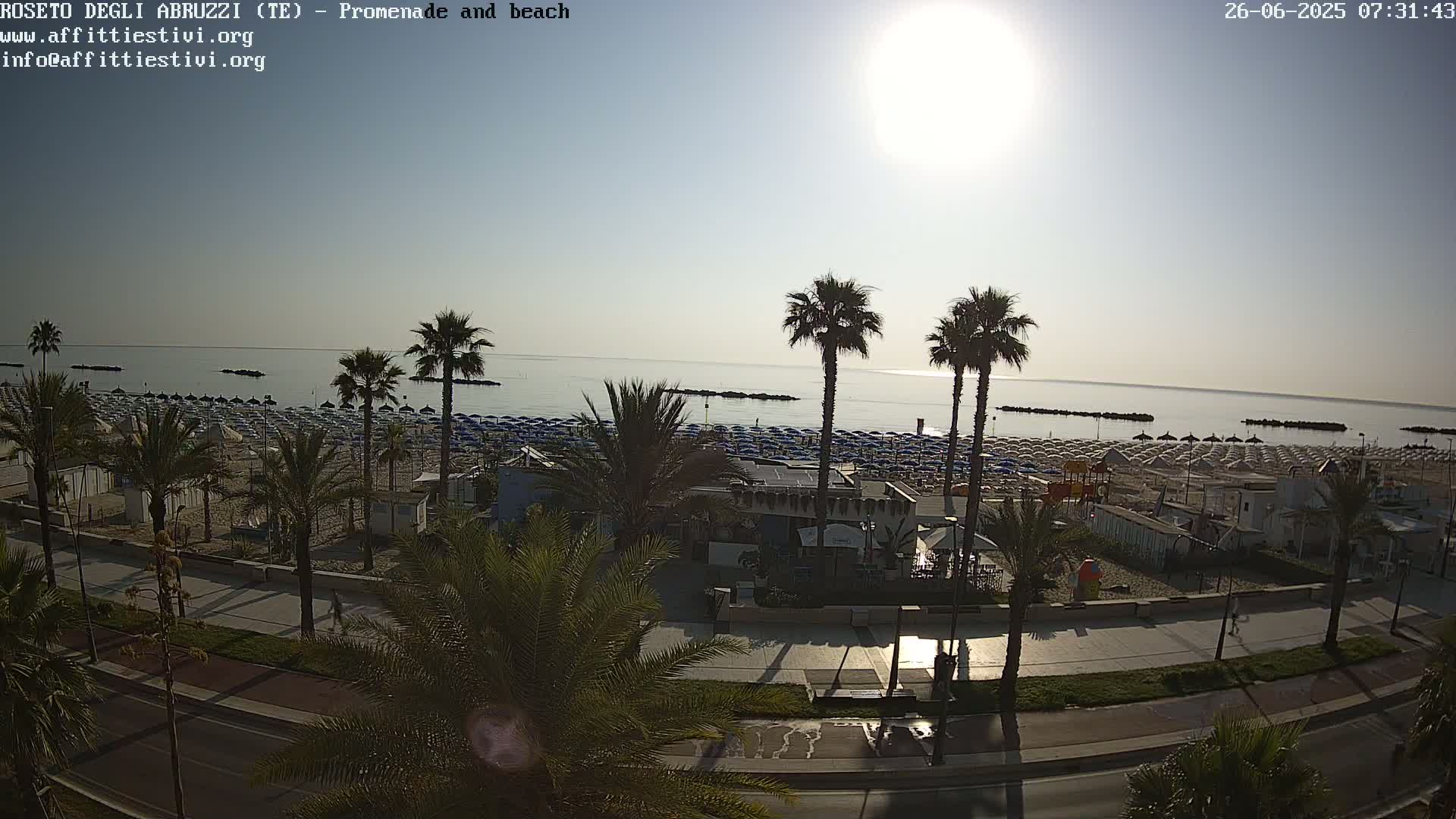 Roseto degli Abruzzi Beach Live Cam - Abruzzo, Italy