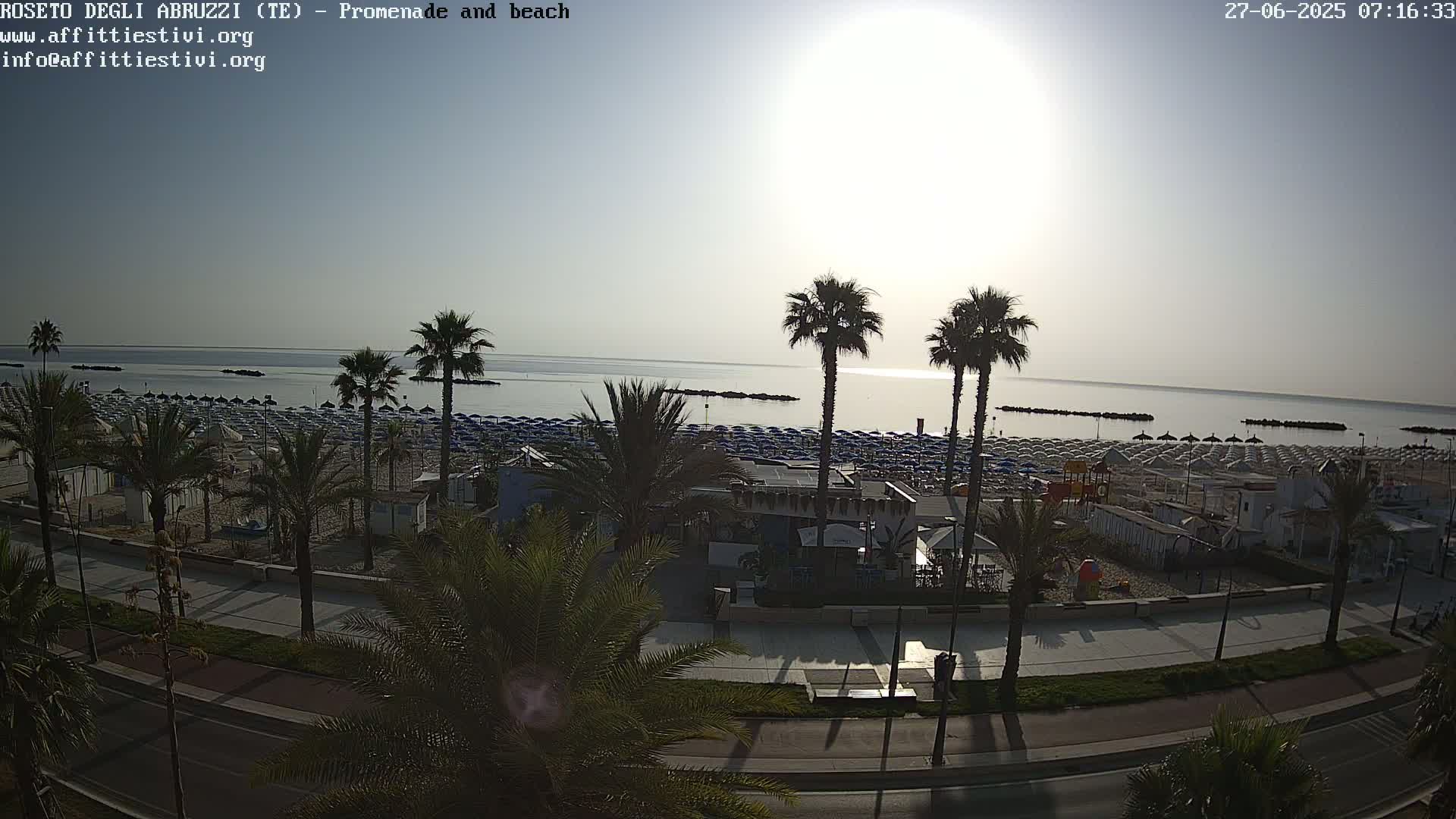 Roseto degli Abruzzi Beach Live Cam - Abruzzo, Italy