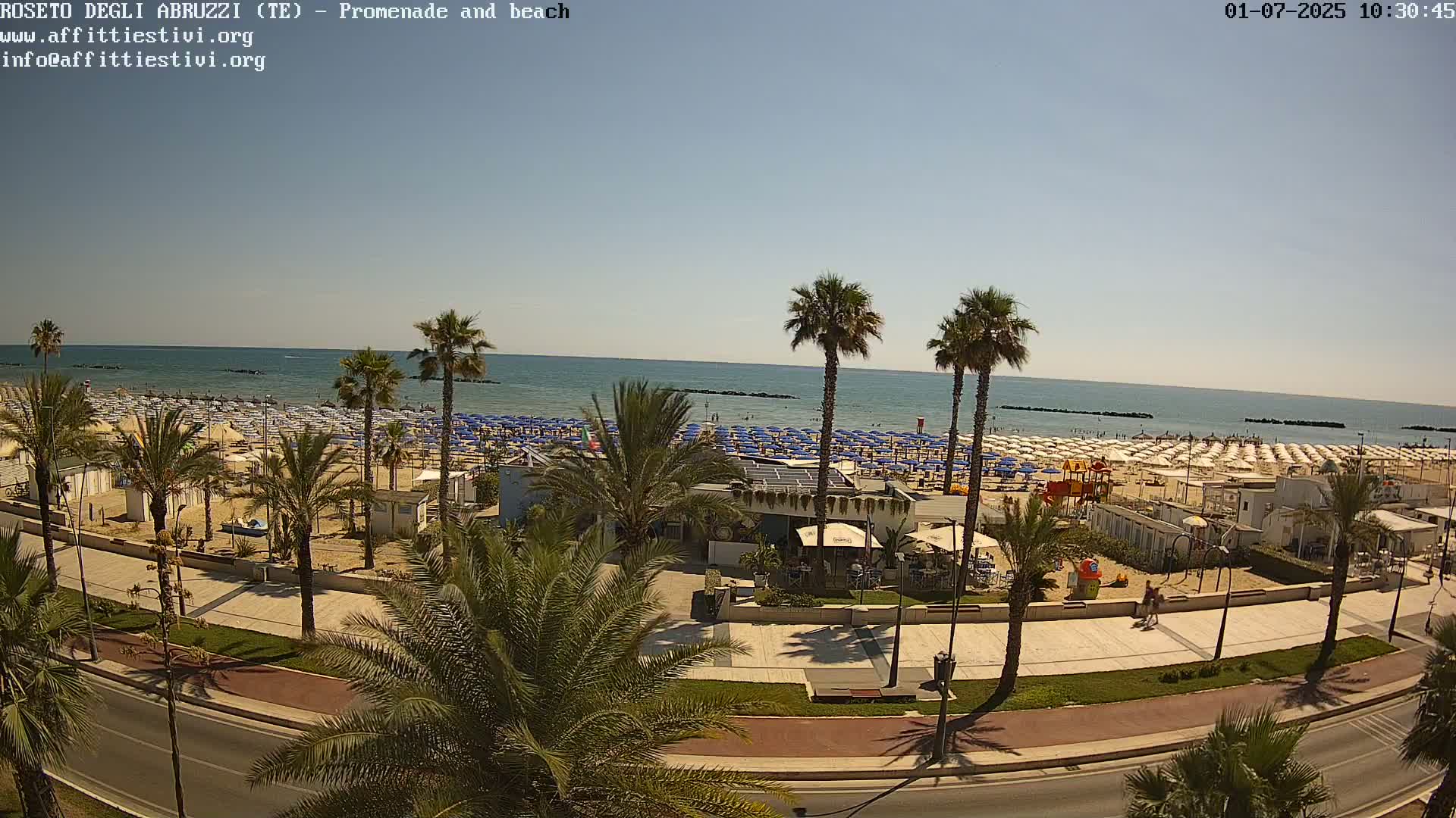 Roseto degli Abruzzi Beach Live Cam - Abruzzo, Italy