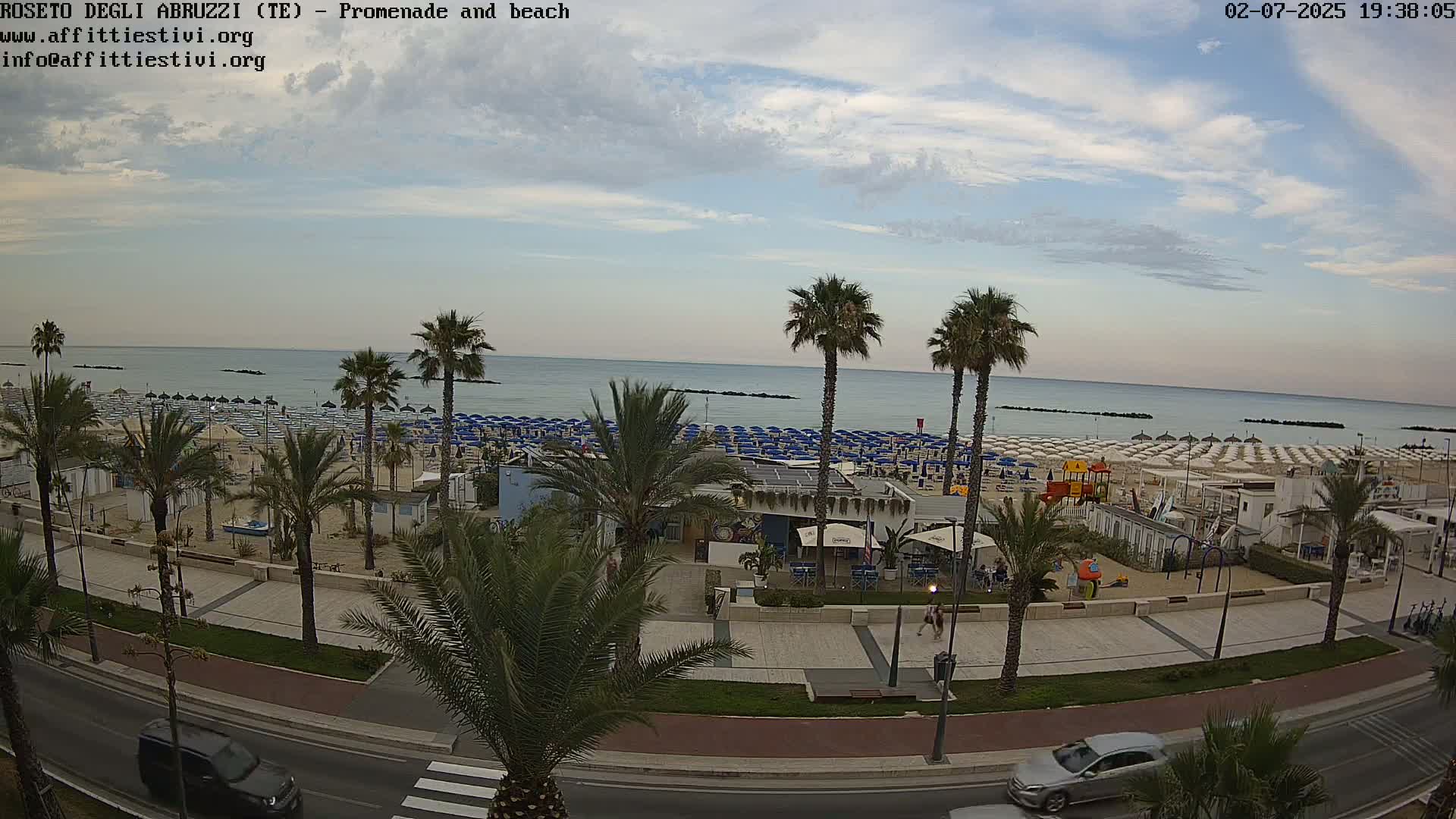 Roseto degli Abruzzi Beach Live Cam - Abruzzo, Italy