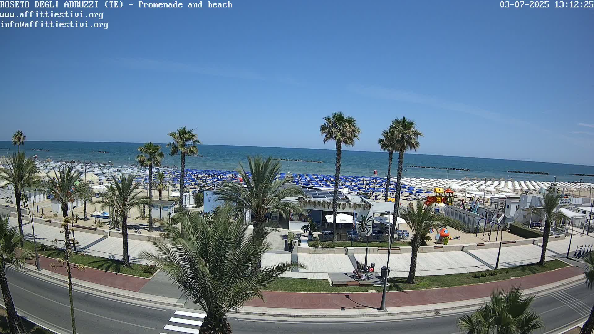 Roseto degli Abruzzi Beach Live Cam - Abruzzo, Italy