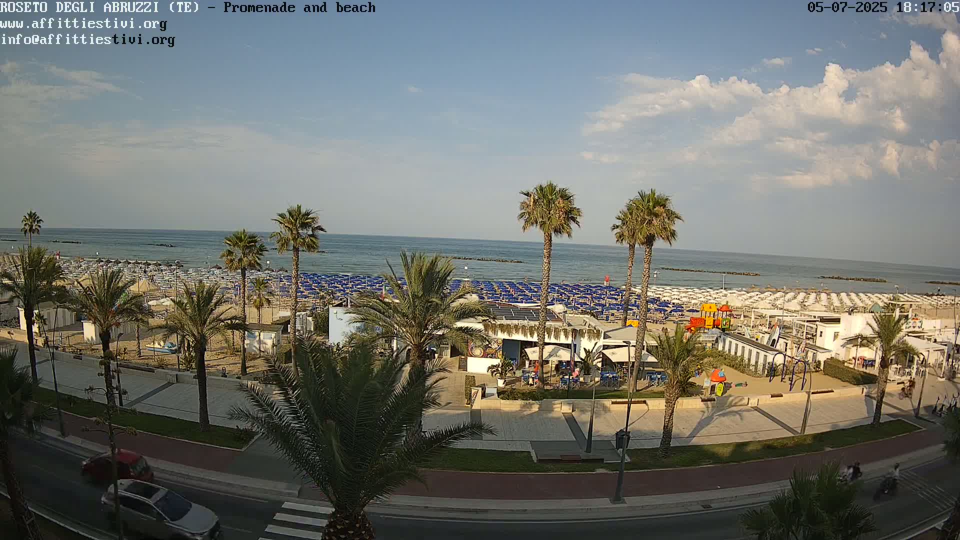 Roseto degli Abruzzi Beach Live Cam - Abruzzo, Italy