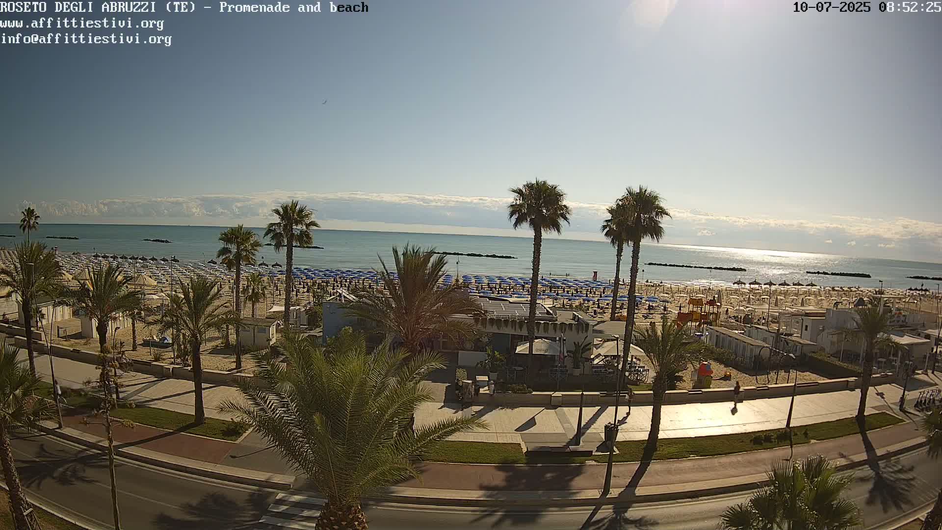 Roseto degli Abruzzi Beach Live Cam - Abruzzo, Italy