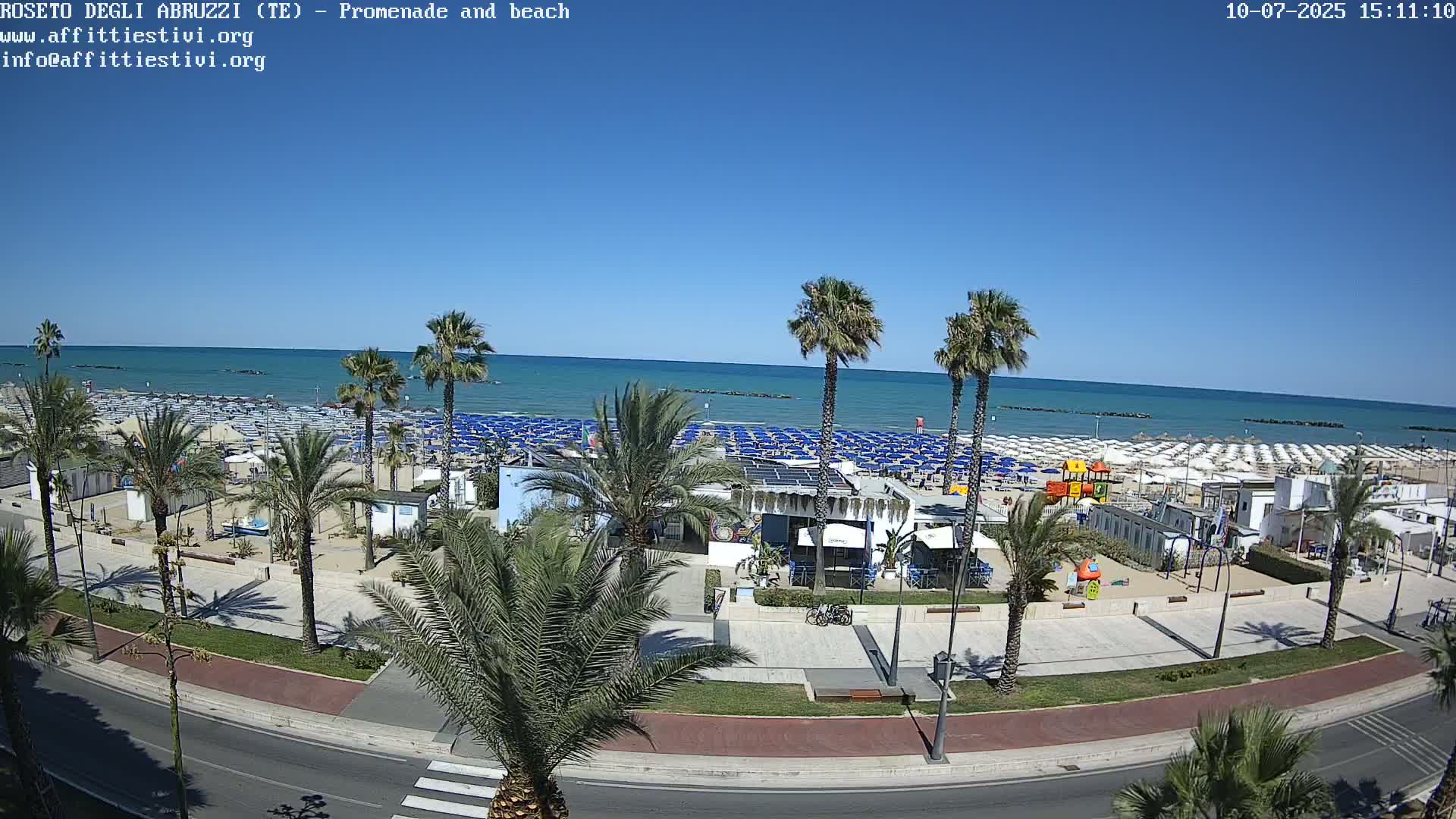 Roseto degli Abruzzi Beach Live Cam - Abruzzo, Italy