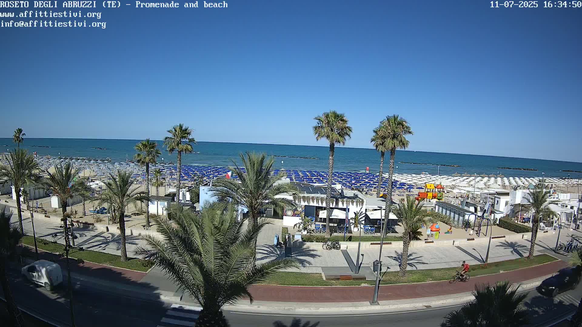 Roseto degli Abruzzi Beach Live Cam - Abruzzo, Italy