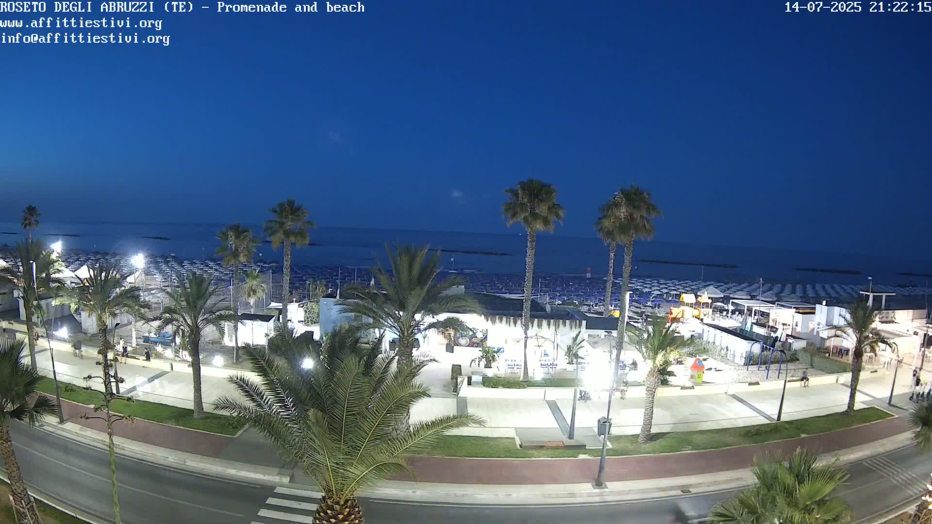 Roseto degli Abruzzi Beach Live Cam - Abruzzo, Italy
