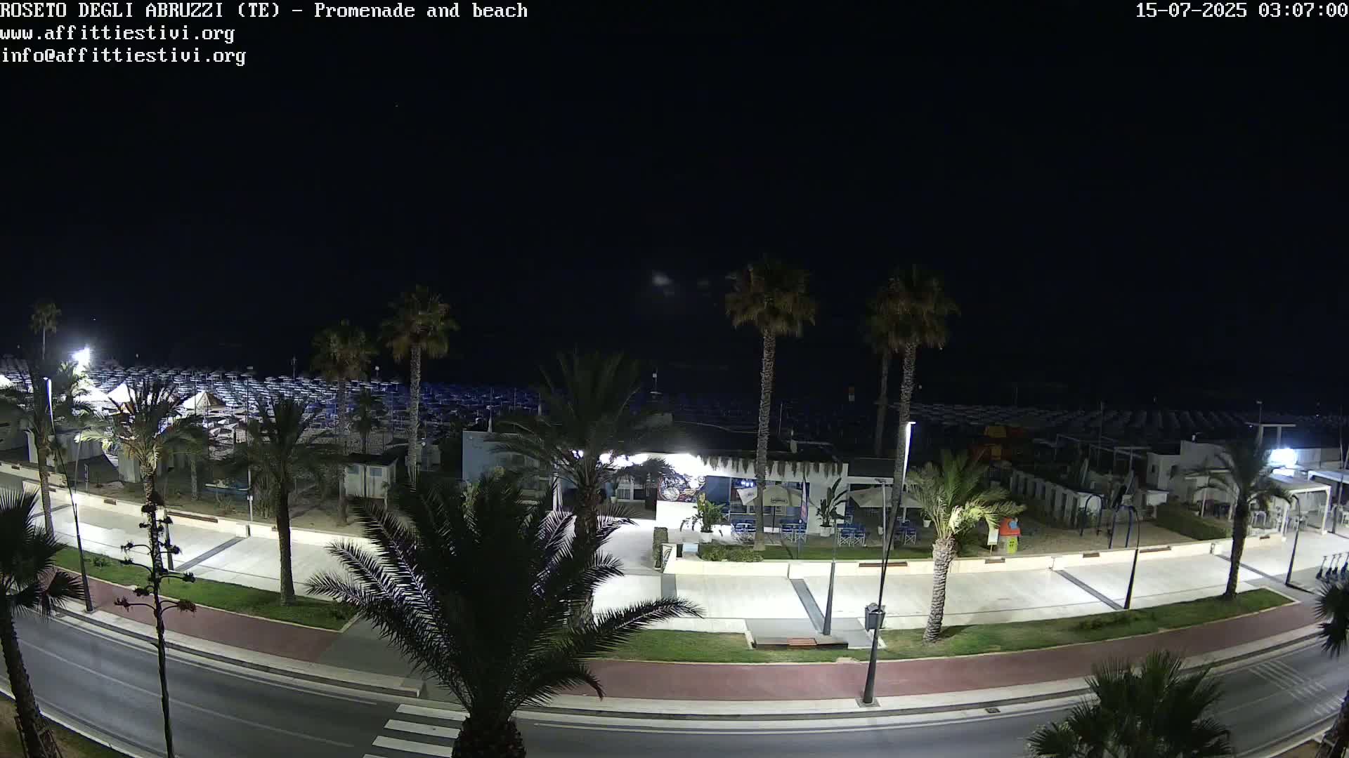 Roseto degli Abruzzi Beach Live Cam - Abruzzo, Italy