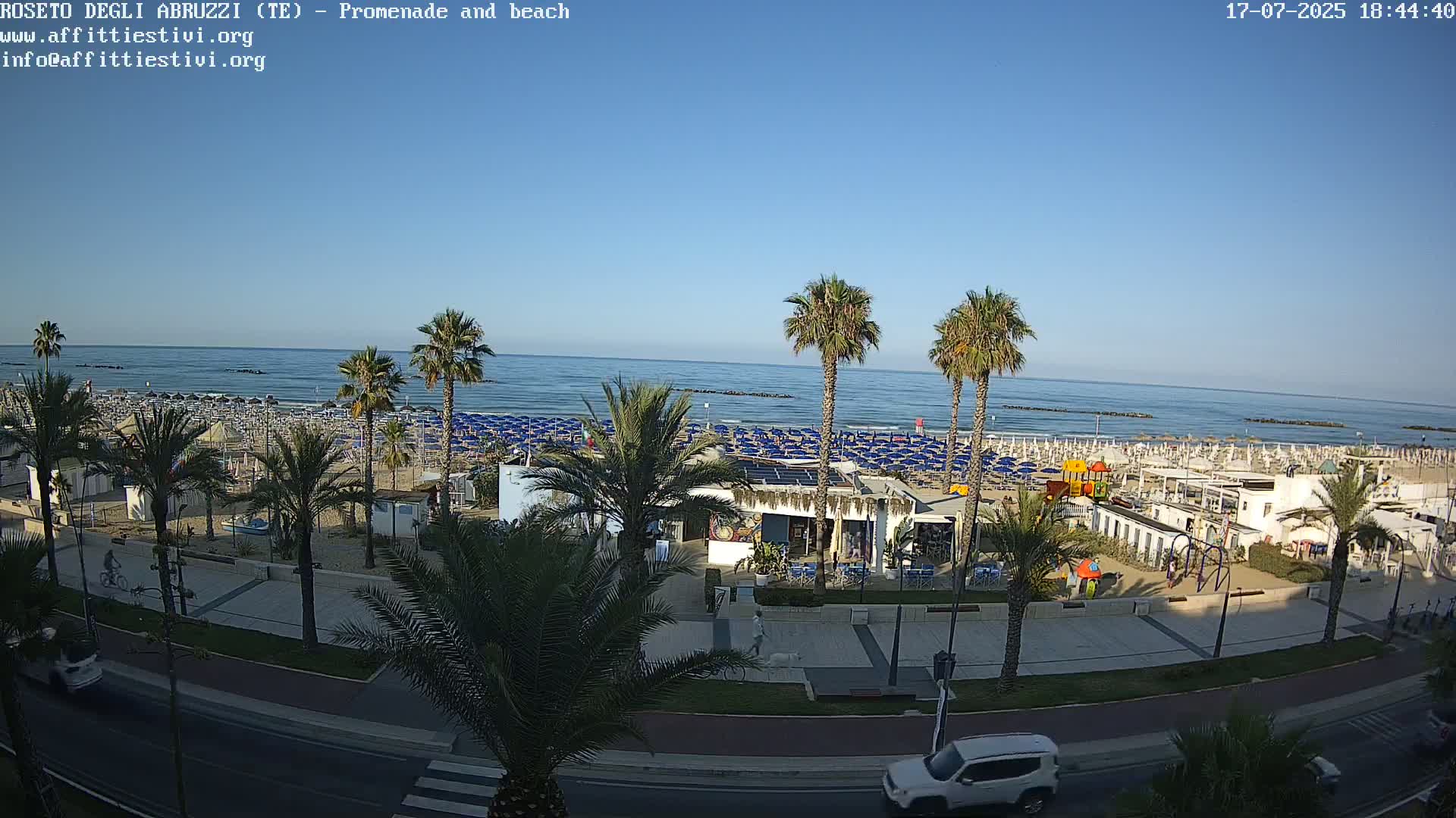 Roseto degli Abruzzi Beach Live Cam - Abruzzo, Italy