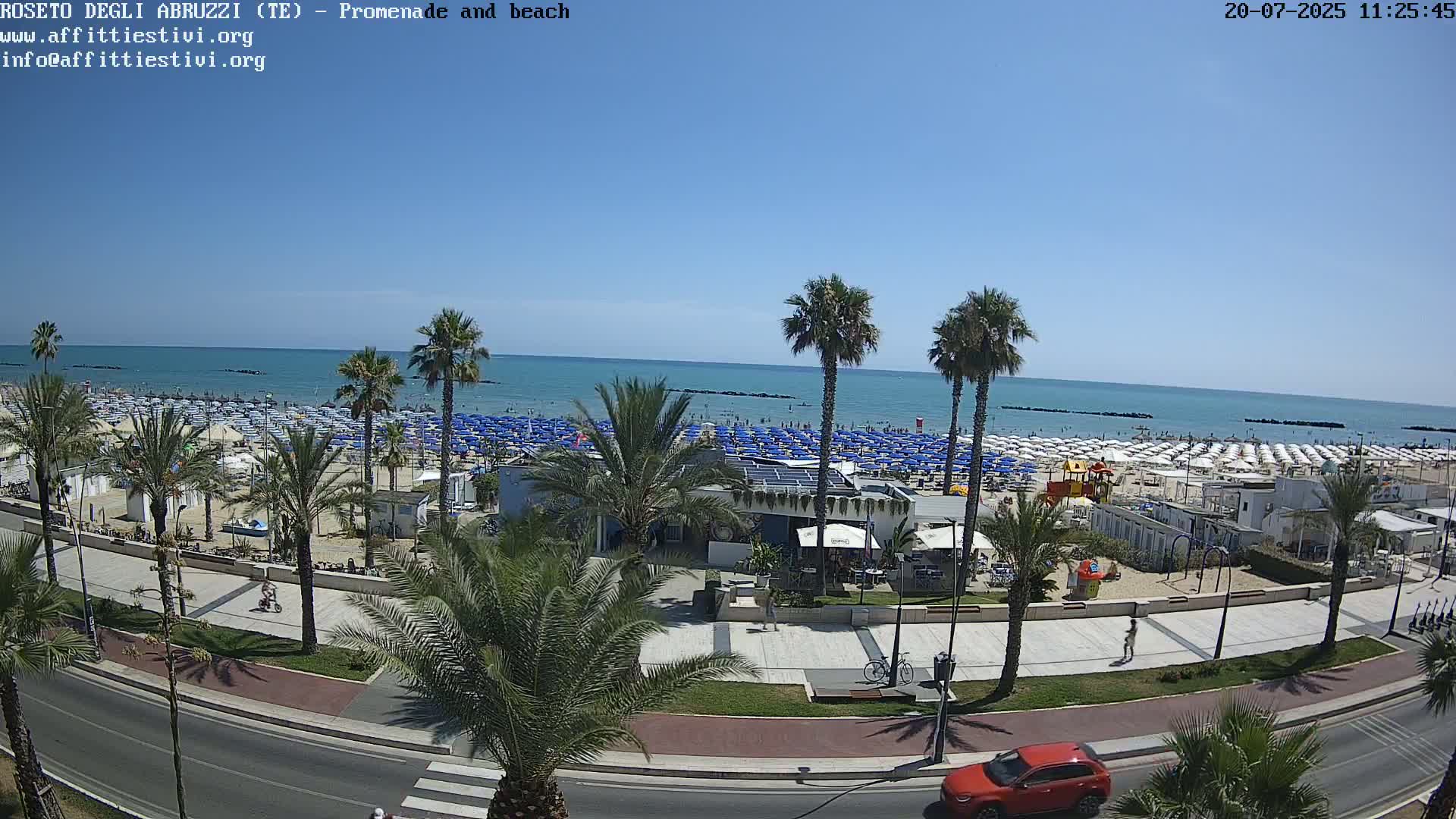 Roseto degli Abruzzi Beach Live Cam - Abruzzo, Italy