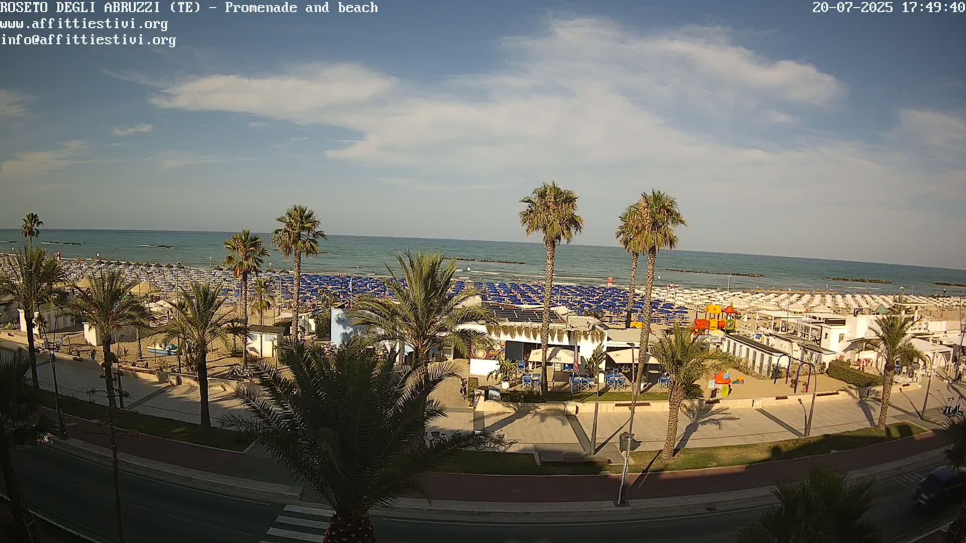 Roseto degli Abruzzi Beach Live Cam - Abruzzo, Italy