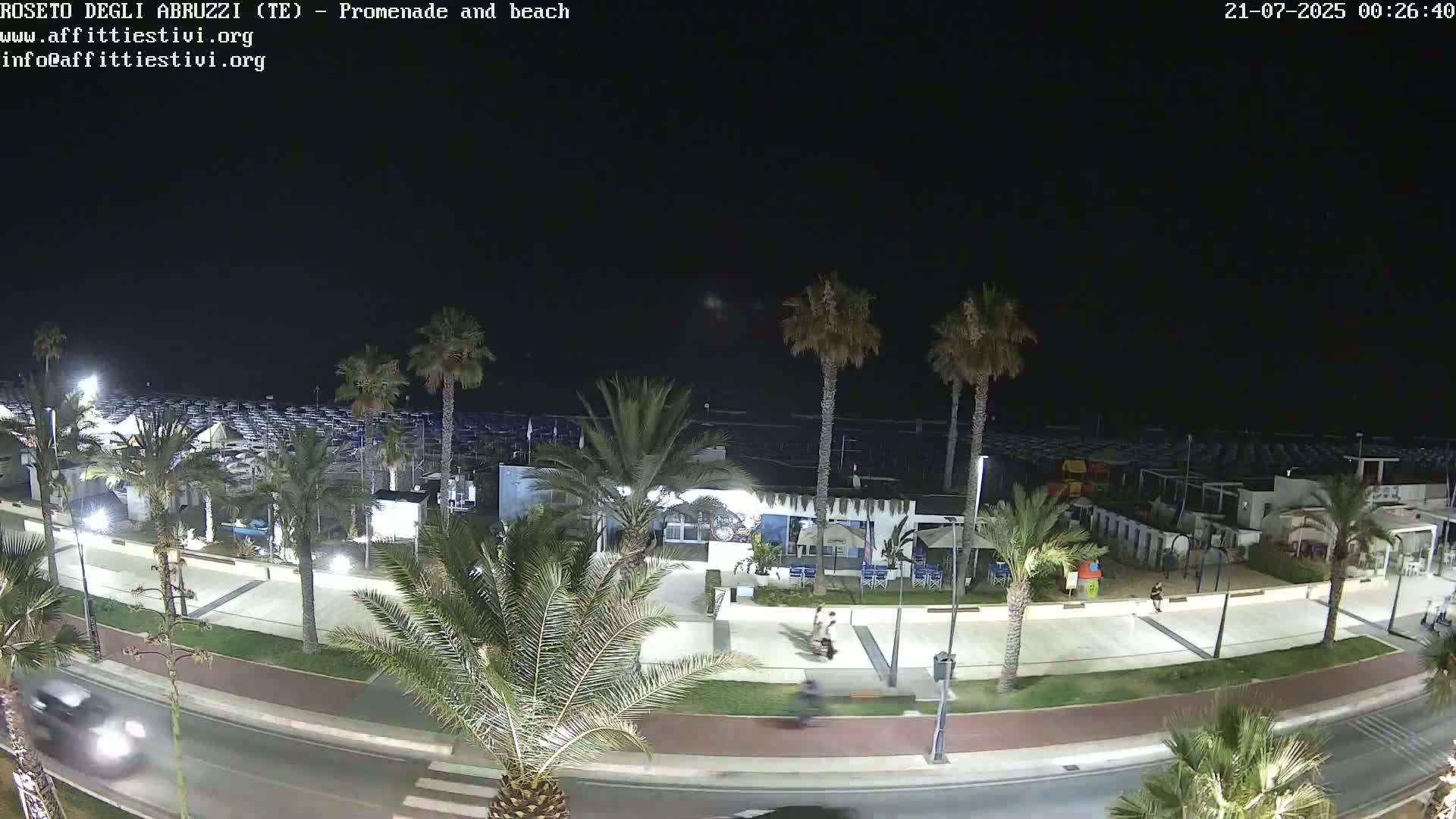 Roseto degli Abruzzi Beach Live Cam - Abruzzo, Italy
