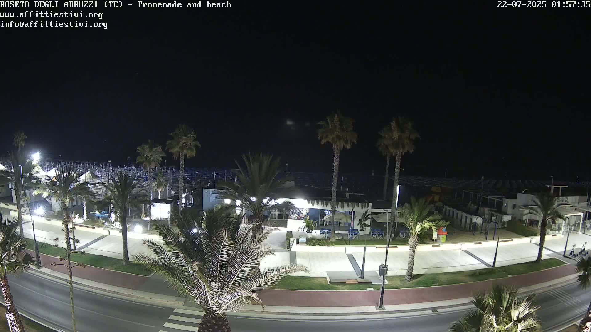 Roseto degli Abruzzi Beach Live Cam - Abruzzo, Italy
