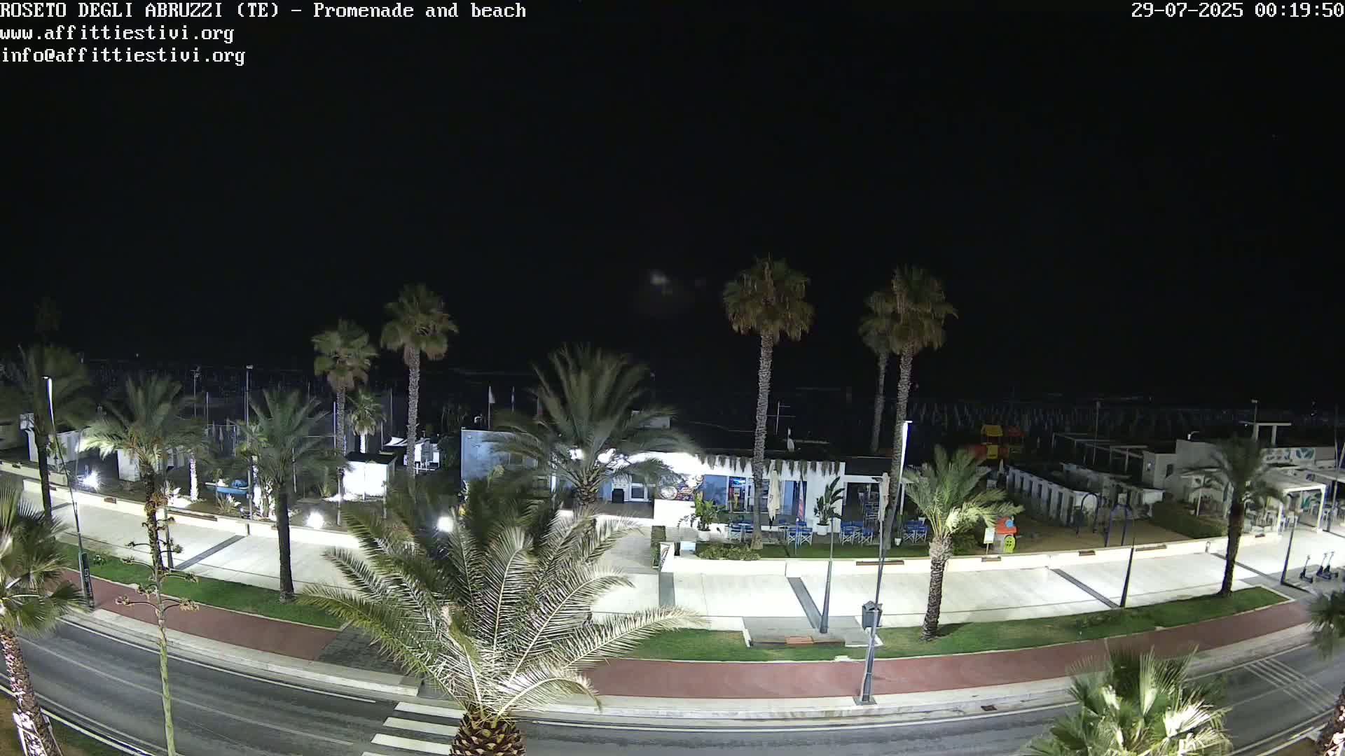Roseto degli Abruzzi Beach Live Cam - Abruzzo, Italy