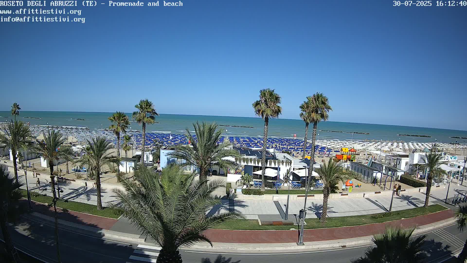 Roseto degli Abruzzi Beach Live Cam - Abruzzo, Italy