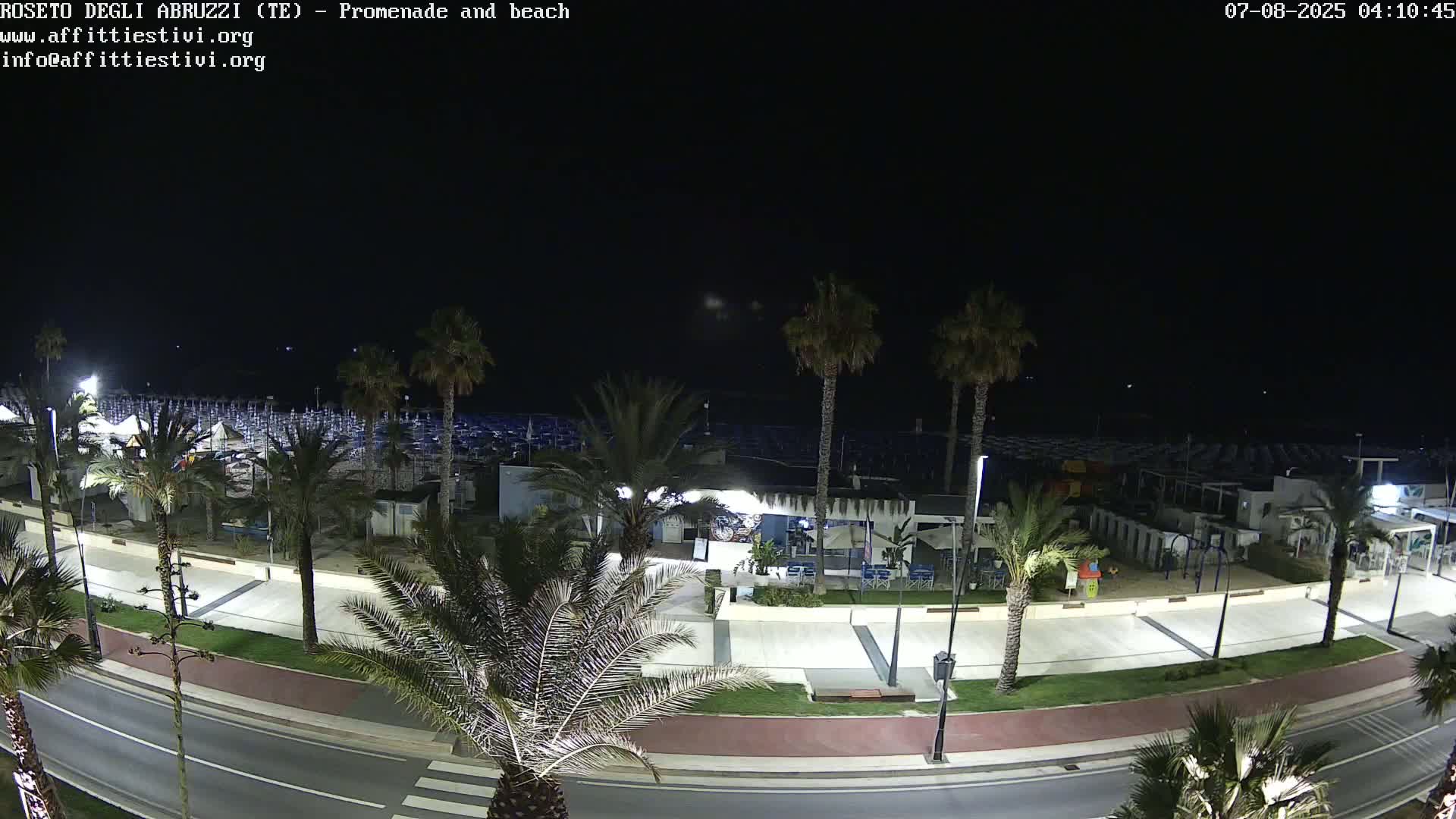 Roseto degli Abruzzi Beach Live Cam - Abruzzo, Italy