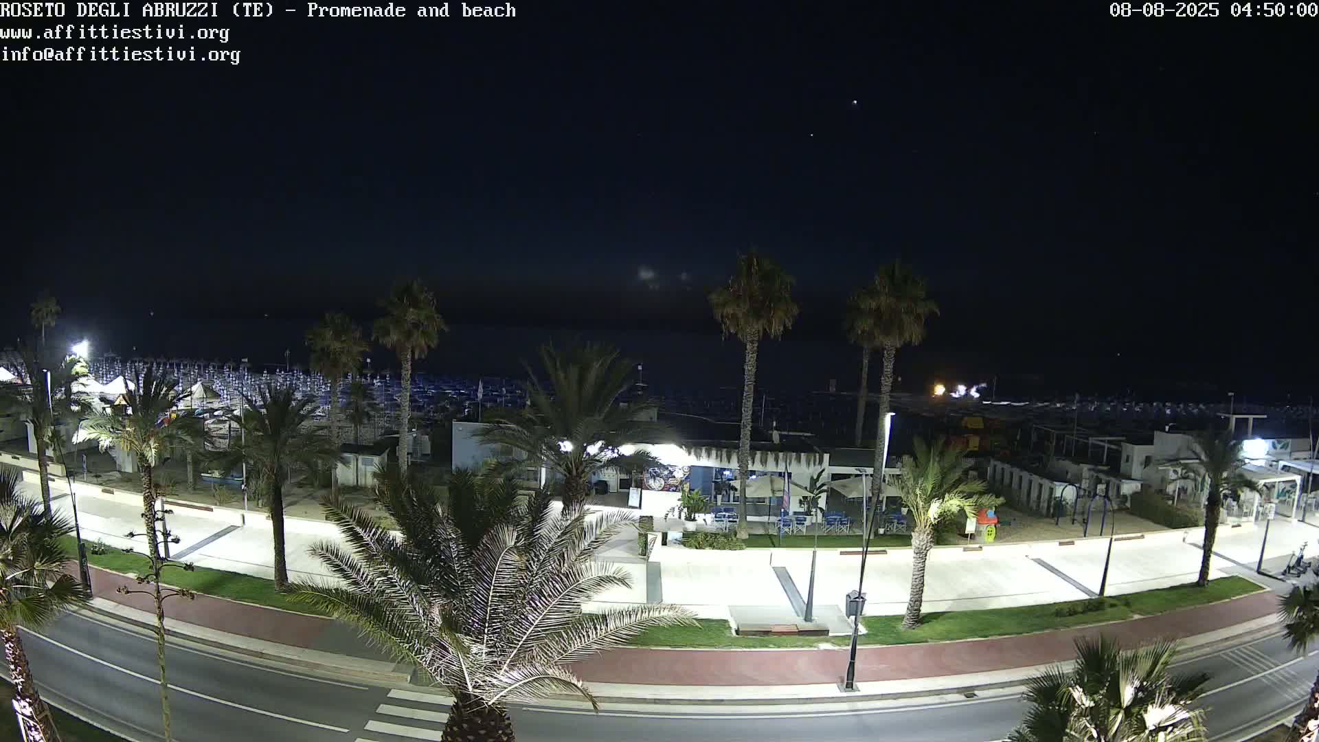 Roseto degli Abruzzi Beach Live Cam - Abruzzo, Italy