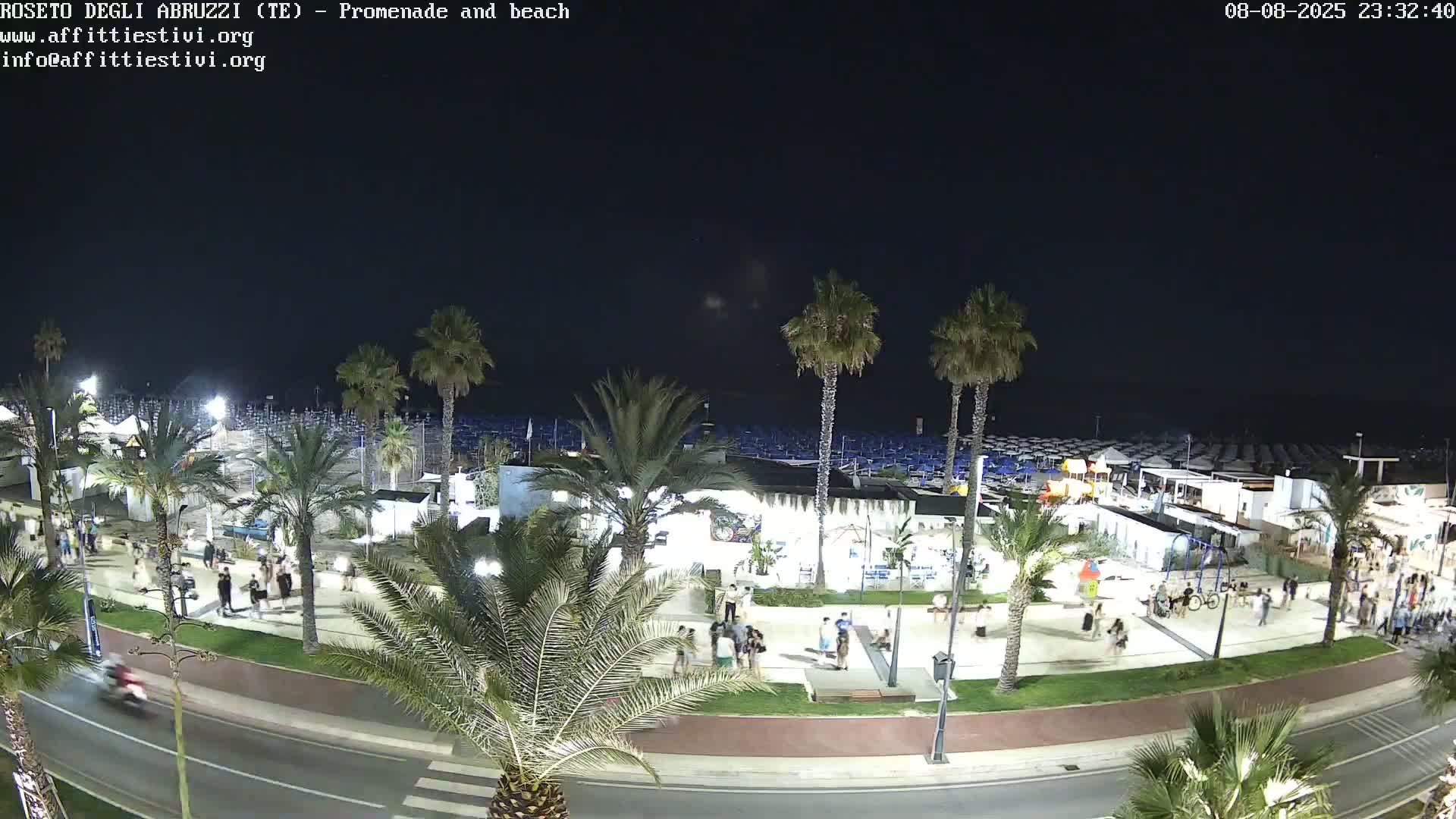 Roseto degli Abruzzi Beach Live Cam - Abruzzo, Italy