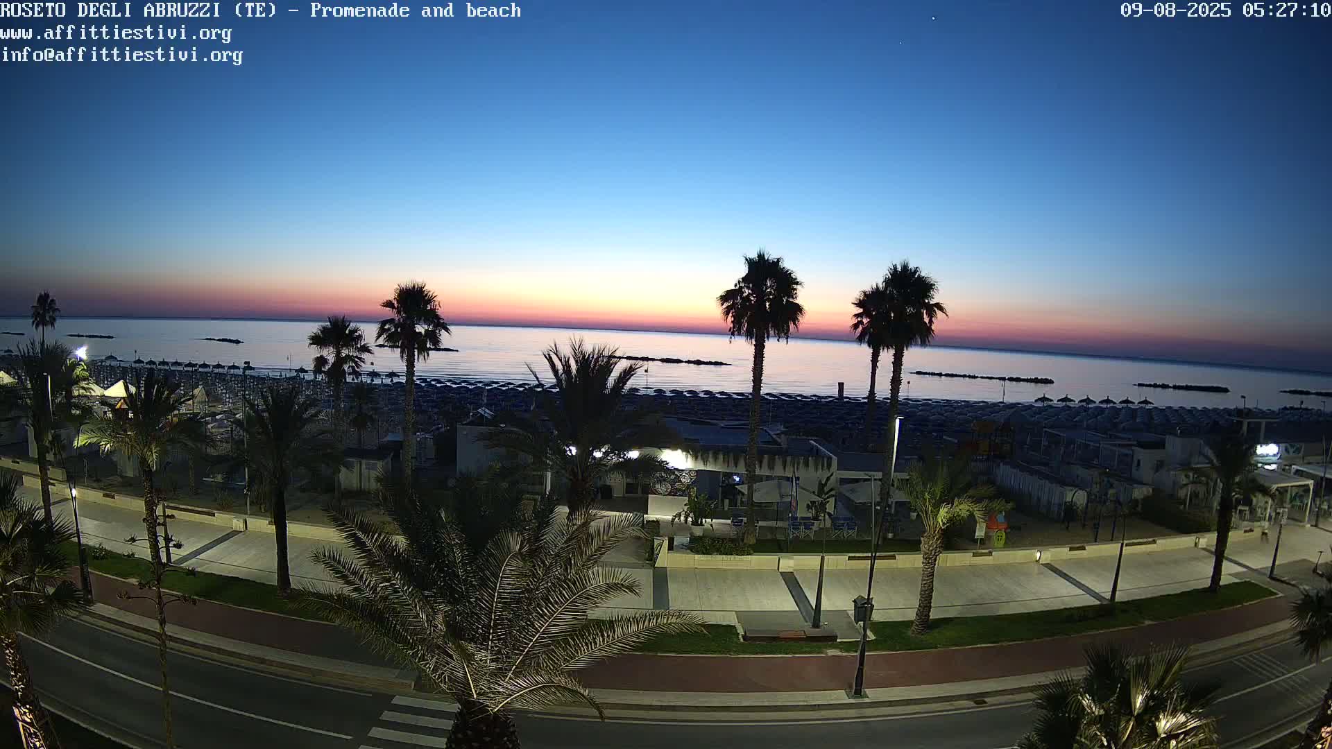 Roseto degli Abruzzi Beach Live Cam - Abruzzo, Italy