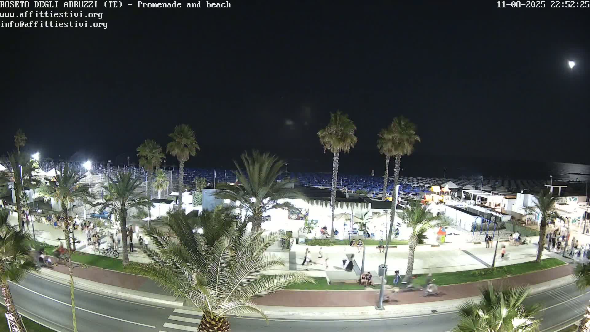 Roseto degli Abruzzi Beach Live Cam - Abruzzo, Italy