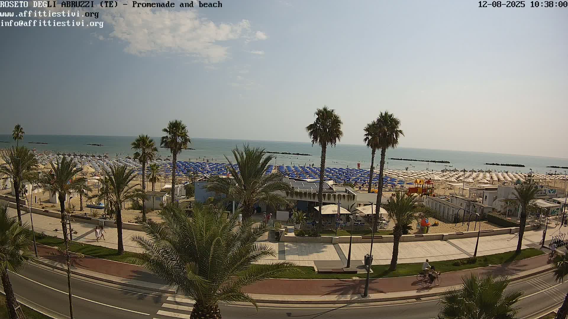 Roseto degli Abruzzi Beach Live Cam - Abruzzo, Italy