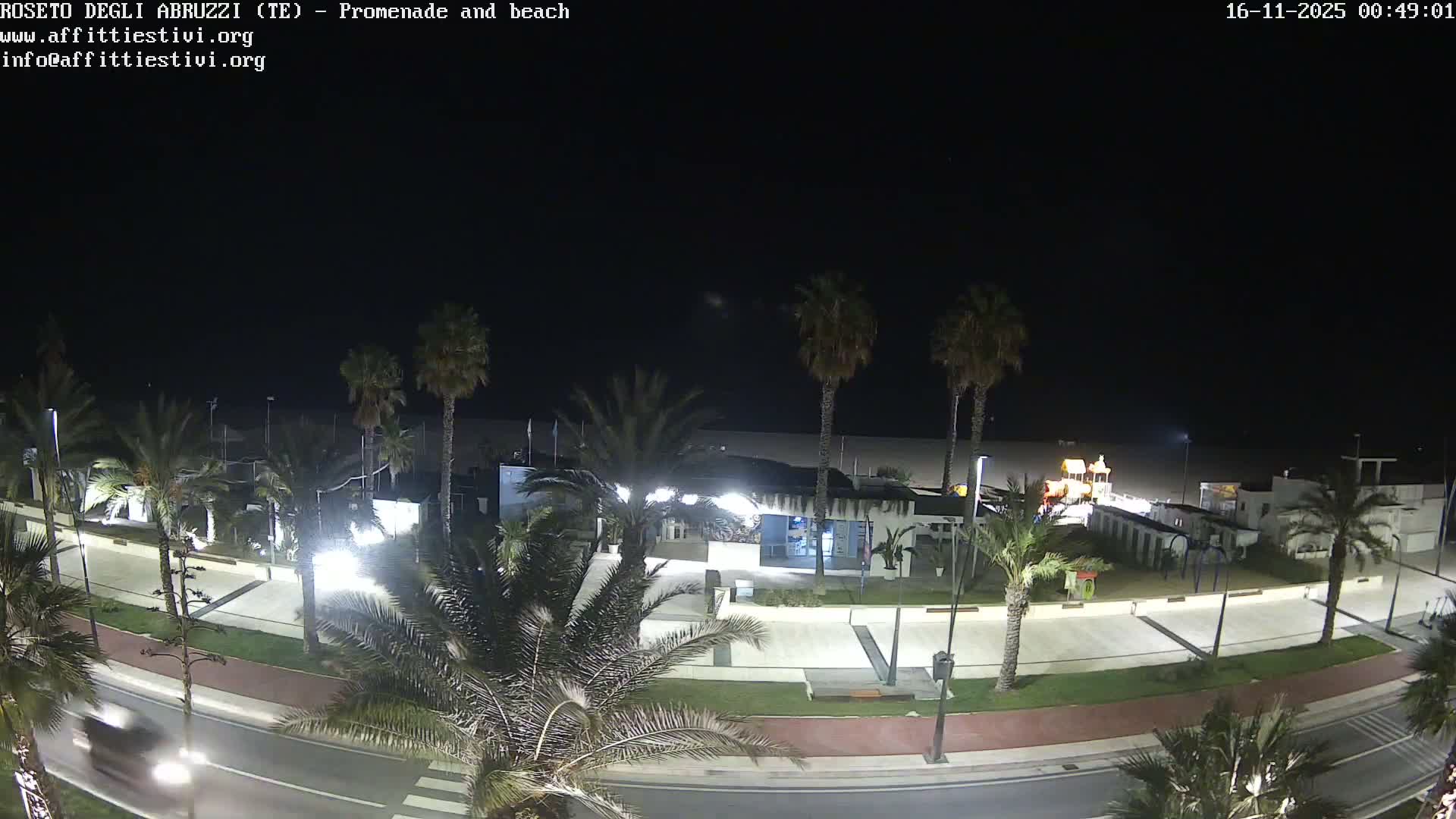 Roseto degli Abruzzi Beach Live Cam - Abruzzo, Italy