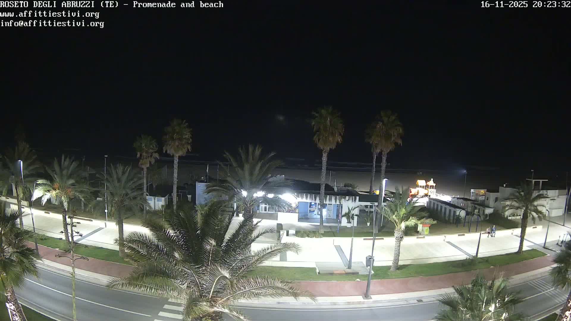 Roseto degli Abruzzi Beach Live Cam - Abruzzo, Italy