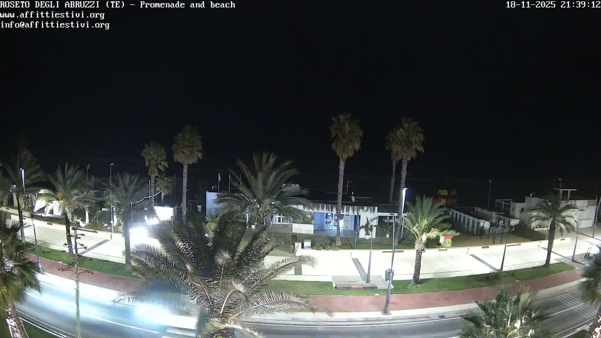 Roseto degli Abruzzi Beach Live Cam - Abruzzo, Italy