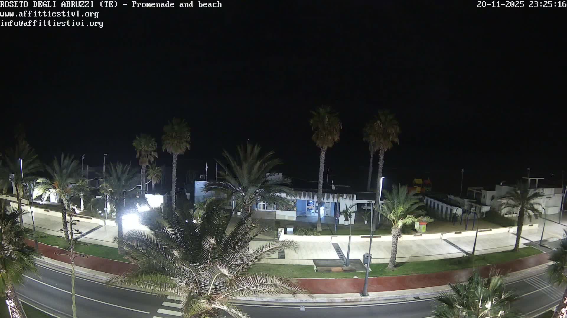 Roseto degli Abruzzi Beach Live Cam - Abruzzo, Italy