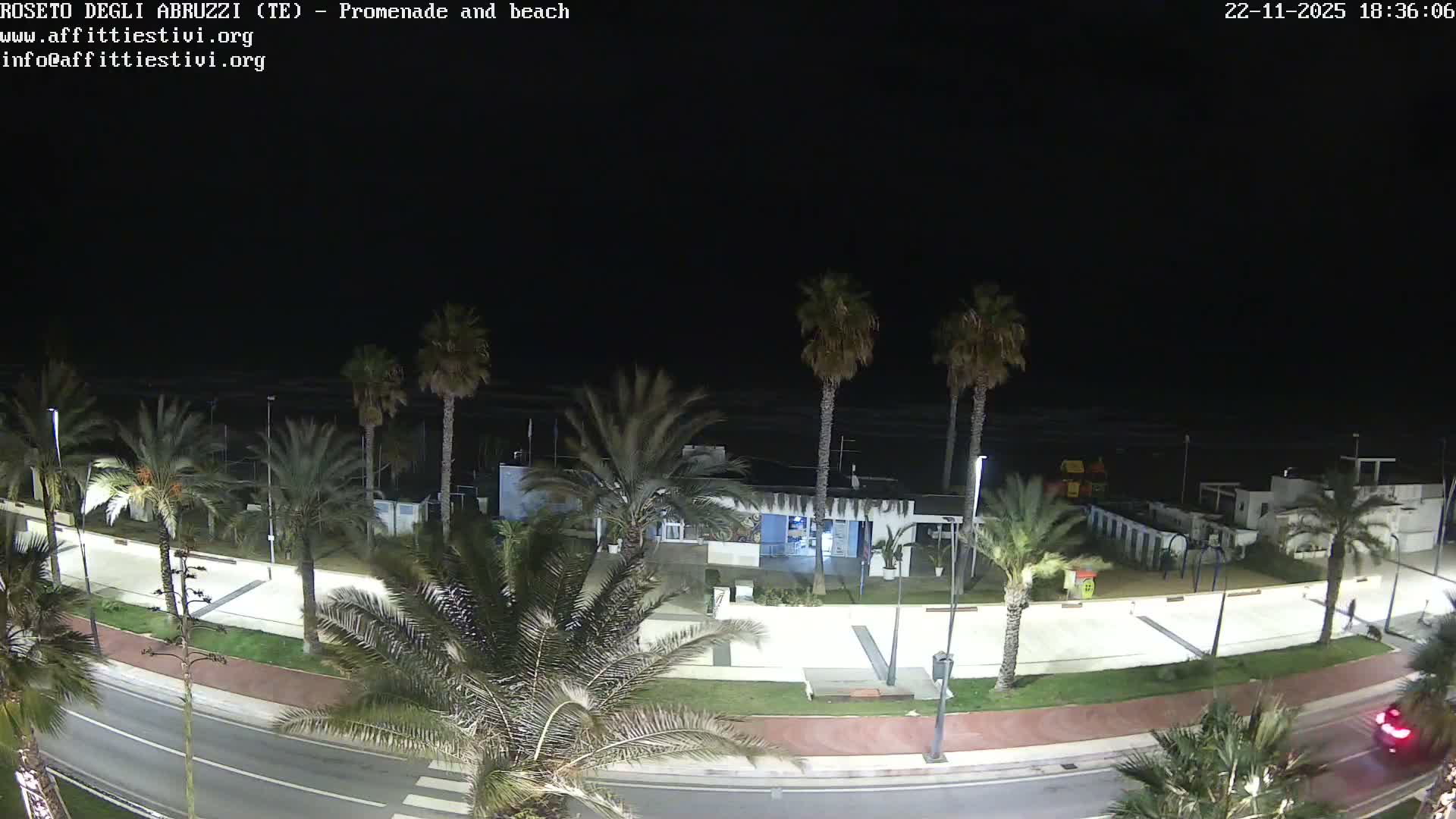 Roseto degli Abruzzi Beach Live Cam - Abruzzo, Italy