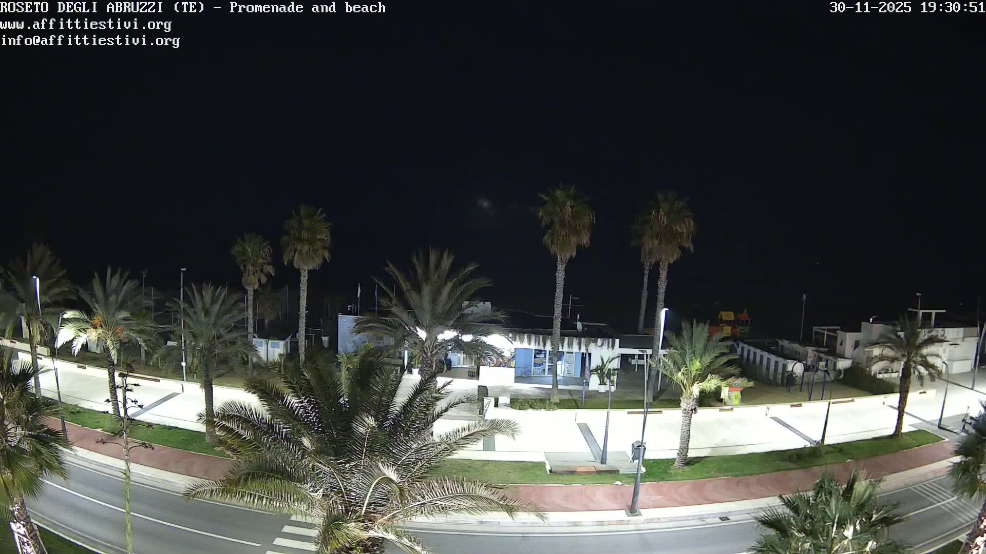 Roseto degli Abruzzi Beach Live Cam - Abruzzo, Italy