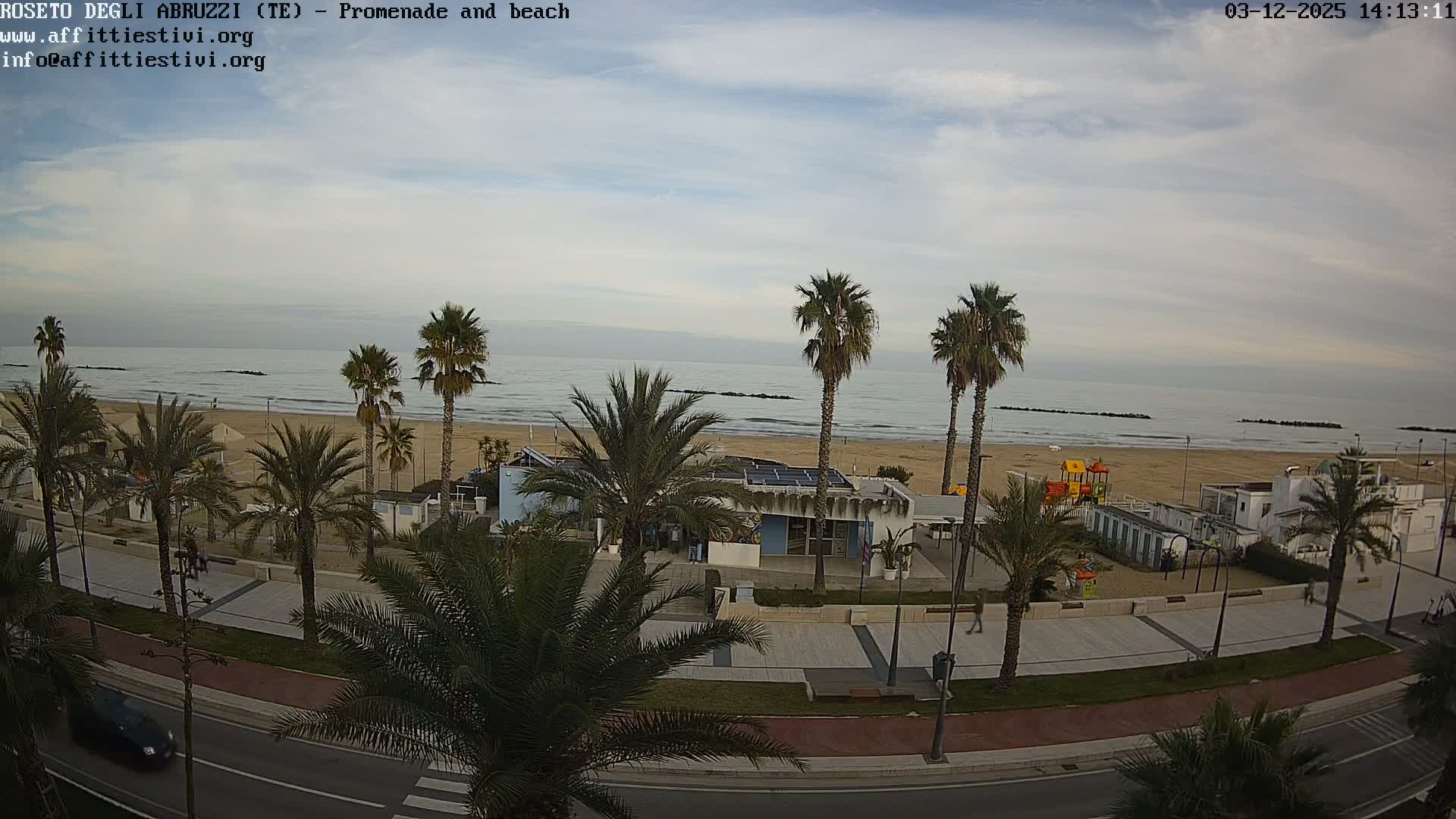 Roseto degli Abruzzi Beach Live Cam - Abruzzo, Italy