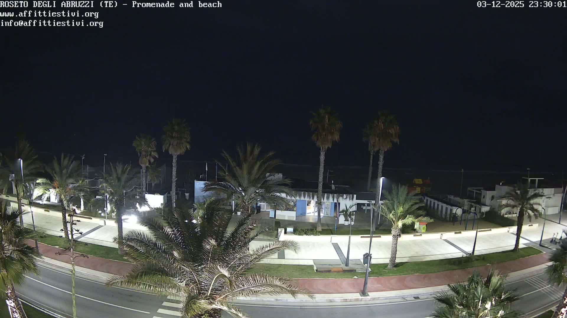 Roseto degli Abruzzi Beach Live Cam - Abruzzo, Italy