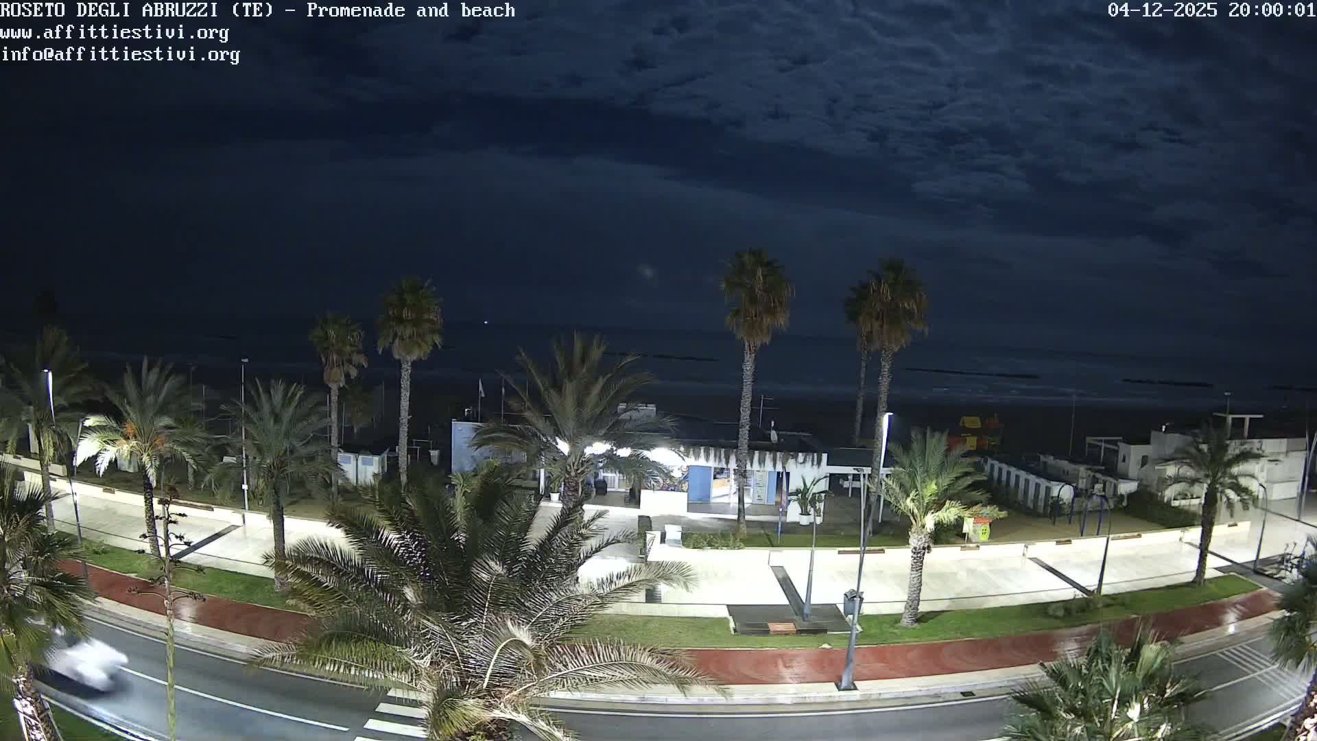 Roseto degli Abruzzi Beach Live Cam - Abruzzo, Italy