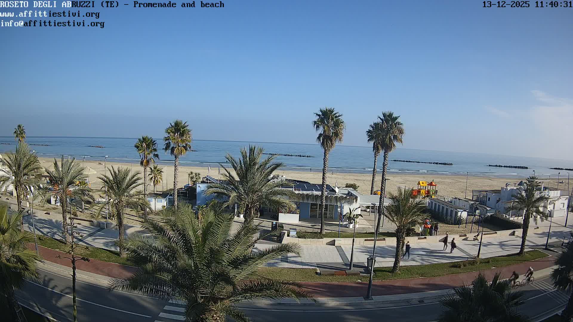 Roseto degli Abruzzi Beach Live Cam - Abruzzo, Italy