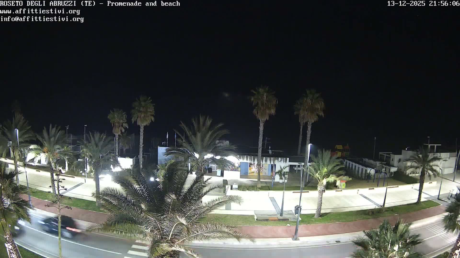 Roseto degli Abruzzi Beach Live Cam - Abruzzo, Italy