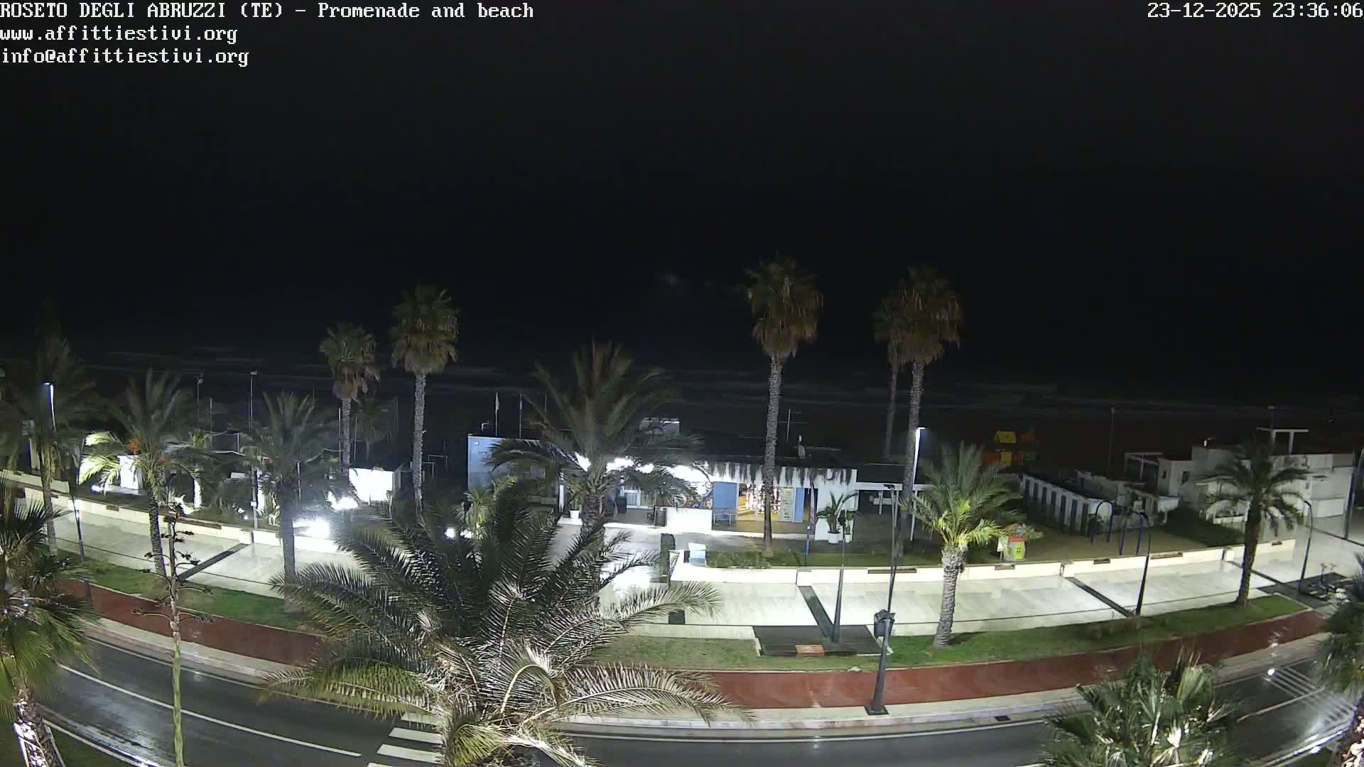 Roseto degli Abruzzi Beach Live Cam - Abruzzo, Italy