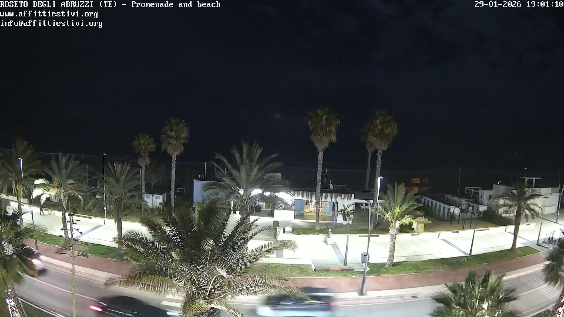 Roseto degli Abruzzi Beach Live Cam - Abruzzo, Italy