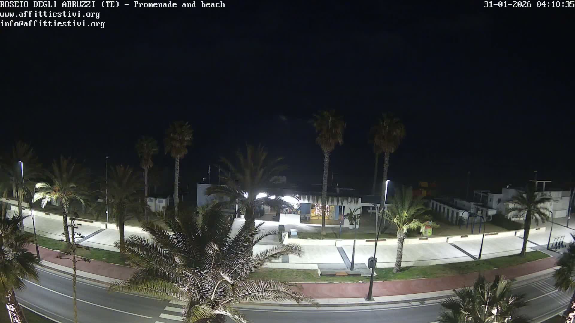 Roseto degli Abruzzi Beach Live Cam - Abruzzo, Italy