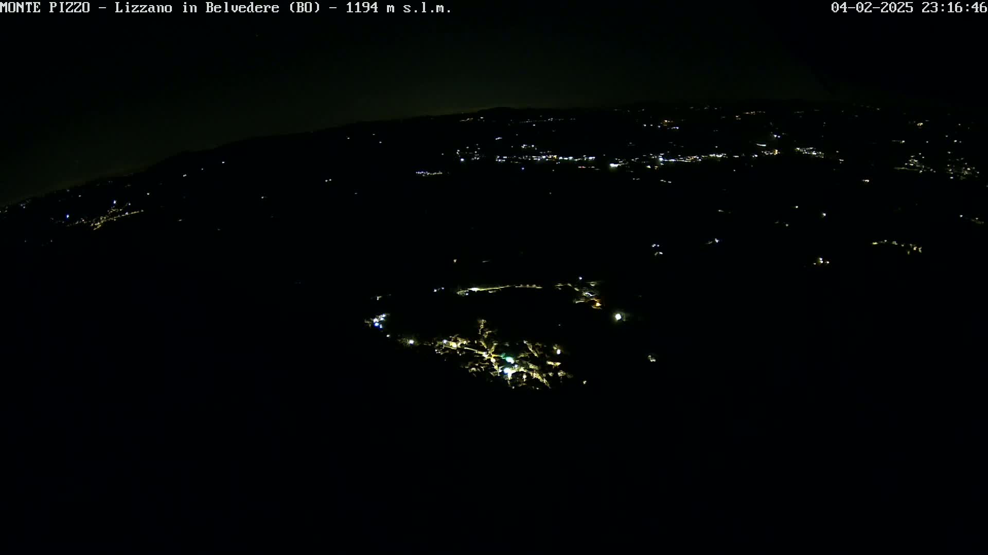 Parco Corno alle Scale, Mount Pizzo Paragliding Runway  Live Cam - Lizzano in Belvedere, Emilia-Romagna, Italy