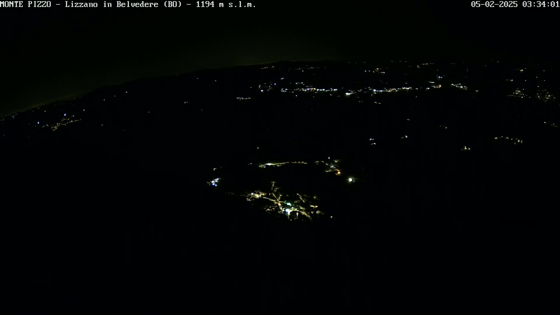 Parco Corno alle Scale, Mount Pizzo Paragliding Runway  Live Cam - Lizzano in Belvedere, Emilia-Romagna, Italy