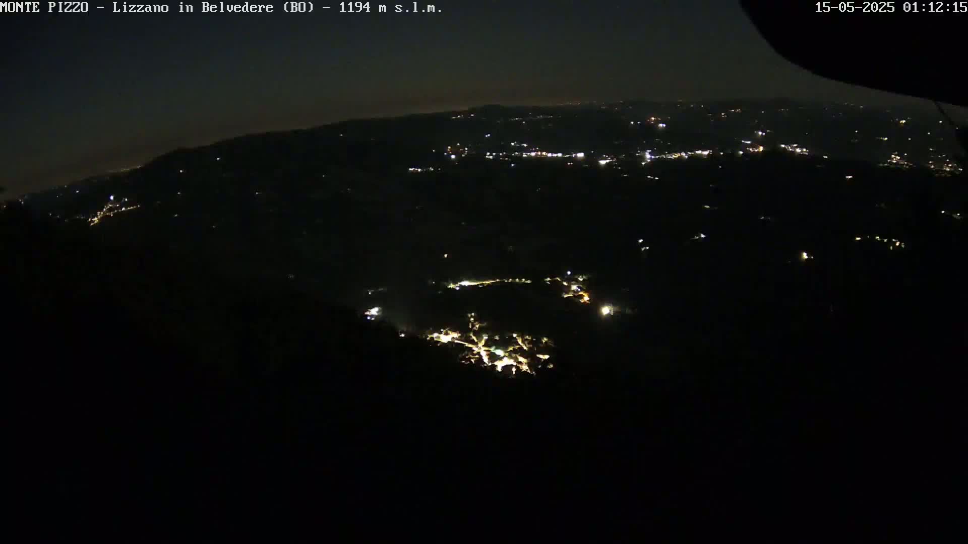 Parco Corno alle Scale, Mount Pizzo Paragliding Runway  Live Cam - Lizzano in Belvedere, Emilia-Romagna, Italy