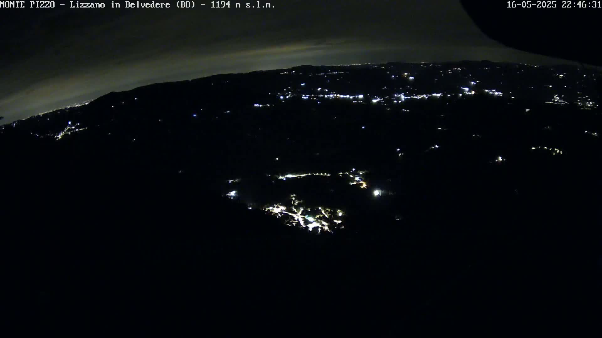 Parco Corno alle Scale, Mount Pizzo Paragliding Runway  Live Cam - Lizzano in Belvedere, Emilia-Romagna, Italy