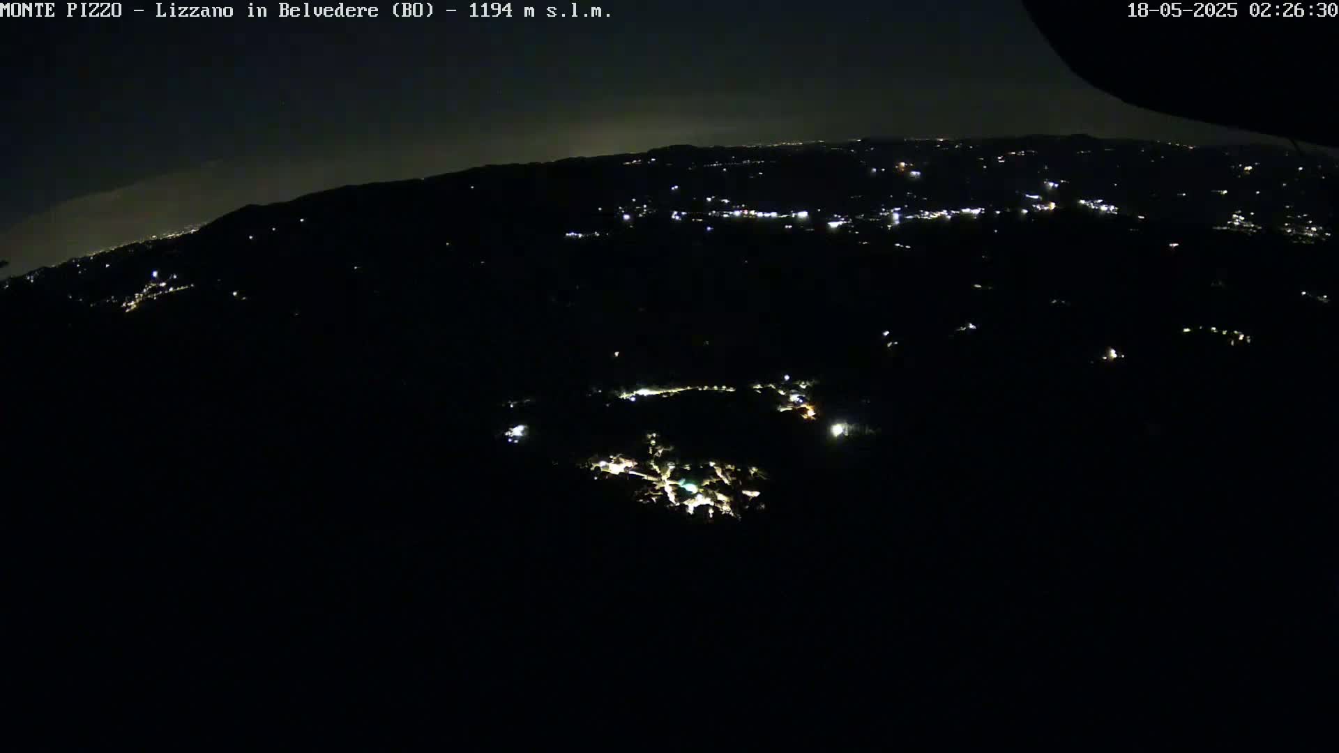 Parco Corno alle Scale, Mount Pizzo Paragliding Runway  Live Cam - Lizzano in Belvedere, Emilia-Romagna, Italy