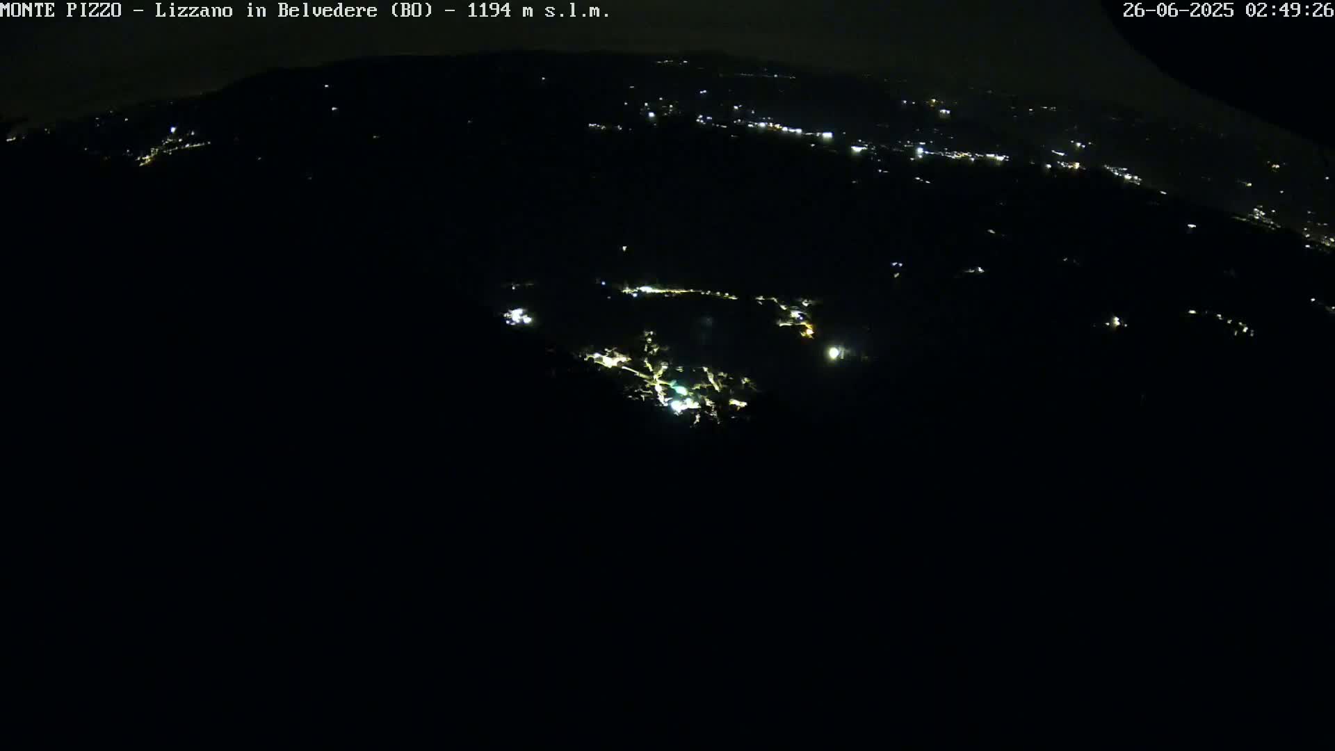 Parco Corno alle Scale, Mount Pizzo Paragliding Runway  Live Cam - Lizzano in Belvedere, Emilia-Romagna, Italy